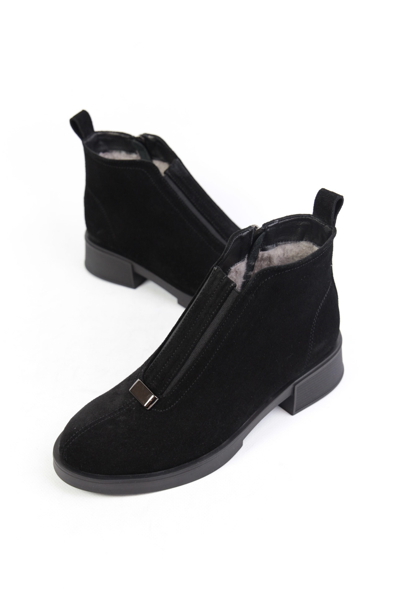 картинка Ботинки замшевые Benito от магазина Pratik