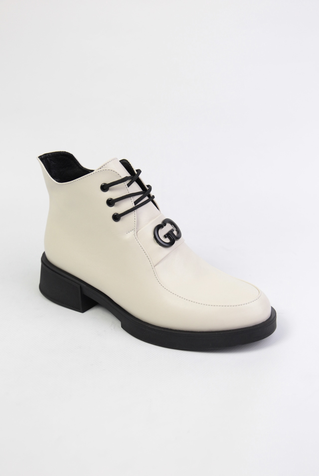 картинка Ботинки кожаные Benito от магазина Pratik