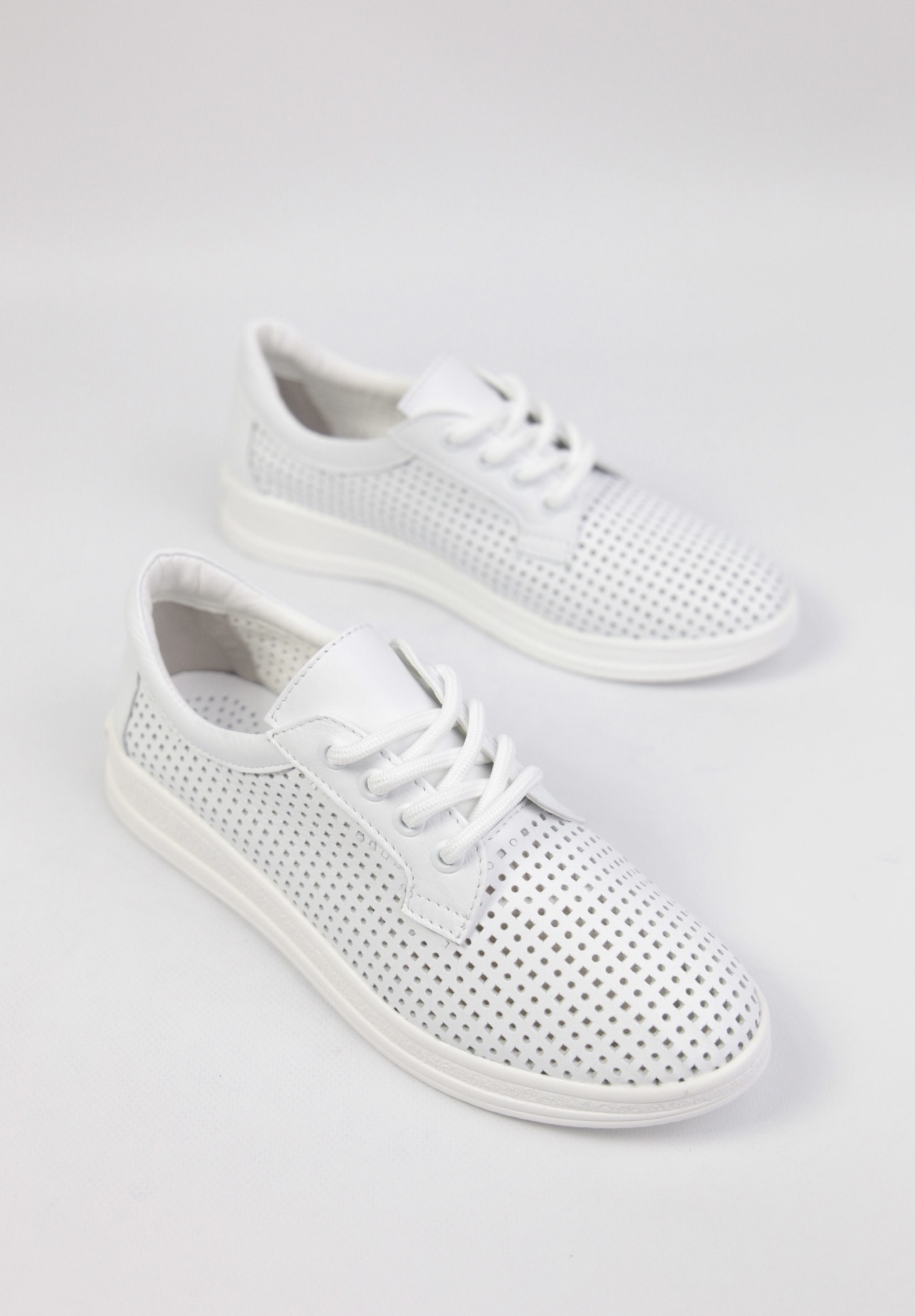 картинка Кеды кожаные Benito от магазина Pratik