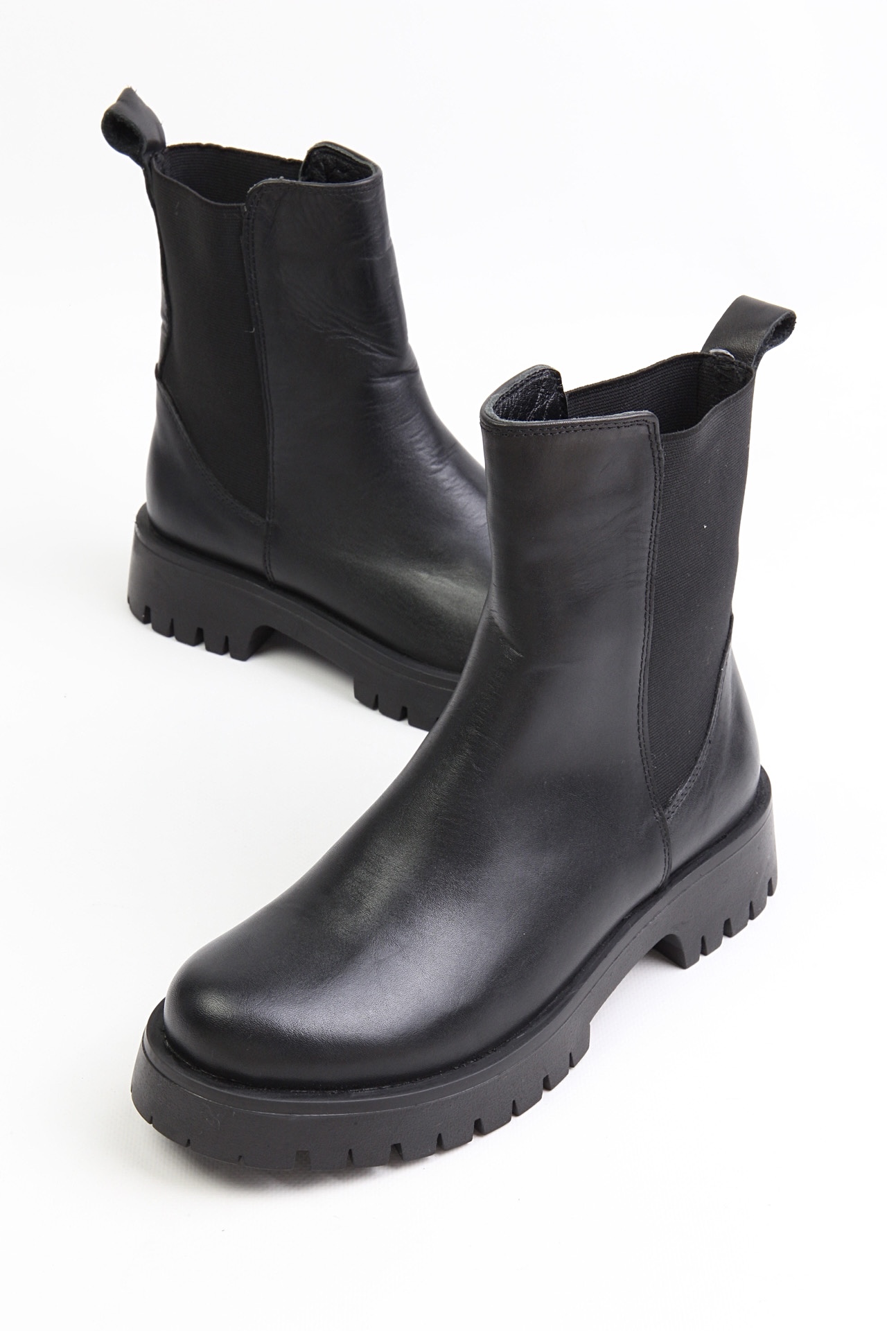 картинка Ботинки кожаные Brenda от магазина Pratik