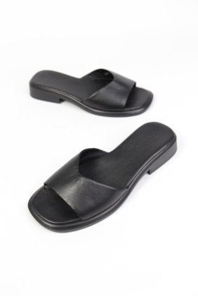 Шлепанцы кожаные Benito 0081/01 new- фото 1 - интернет-магазин обуви Pratik