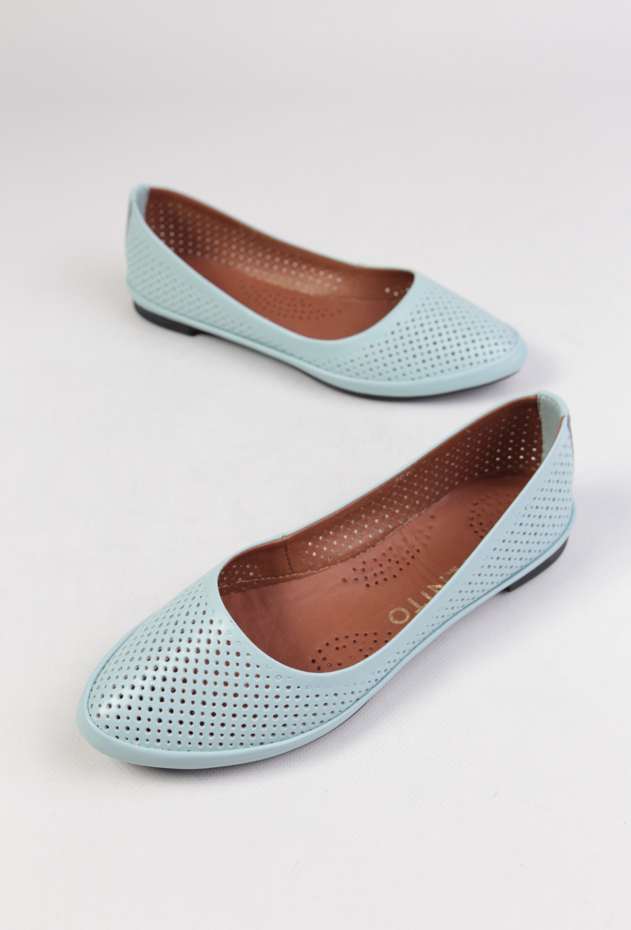 картинка Балетки кожаные Benito от магазина Pratik