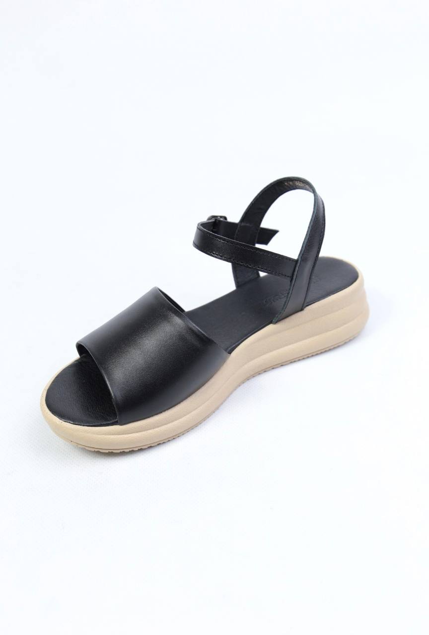 картинка Босоножки кожаные Benito от магазина Pratik