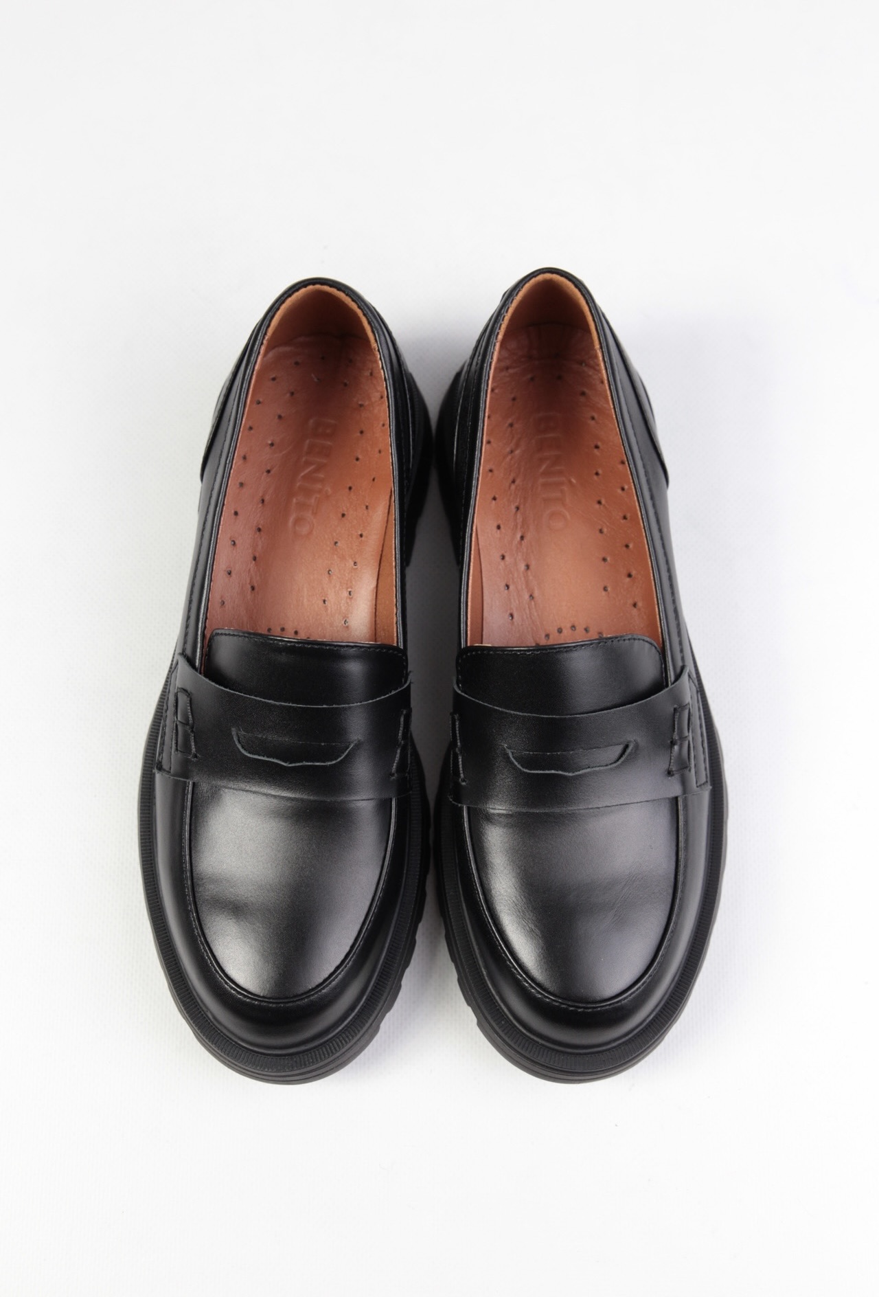 картинка Лоферы кожаные Benito от магазина Pratik