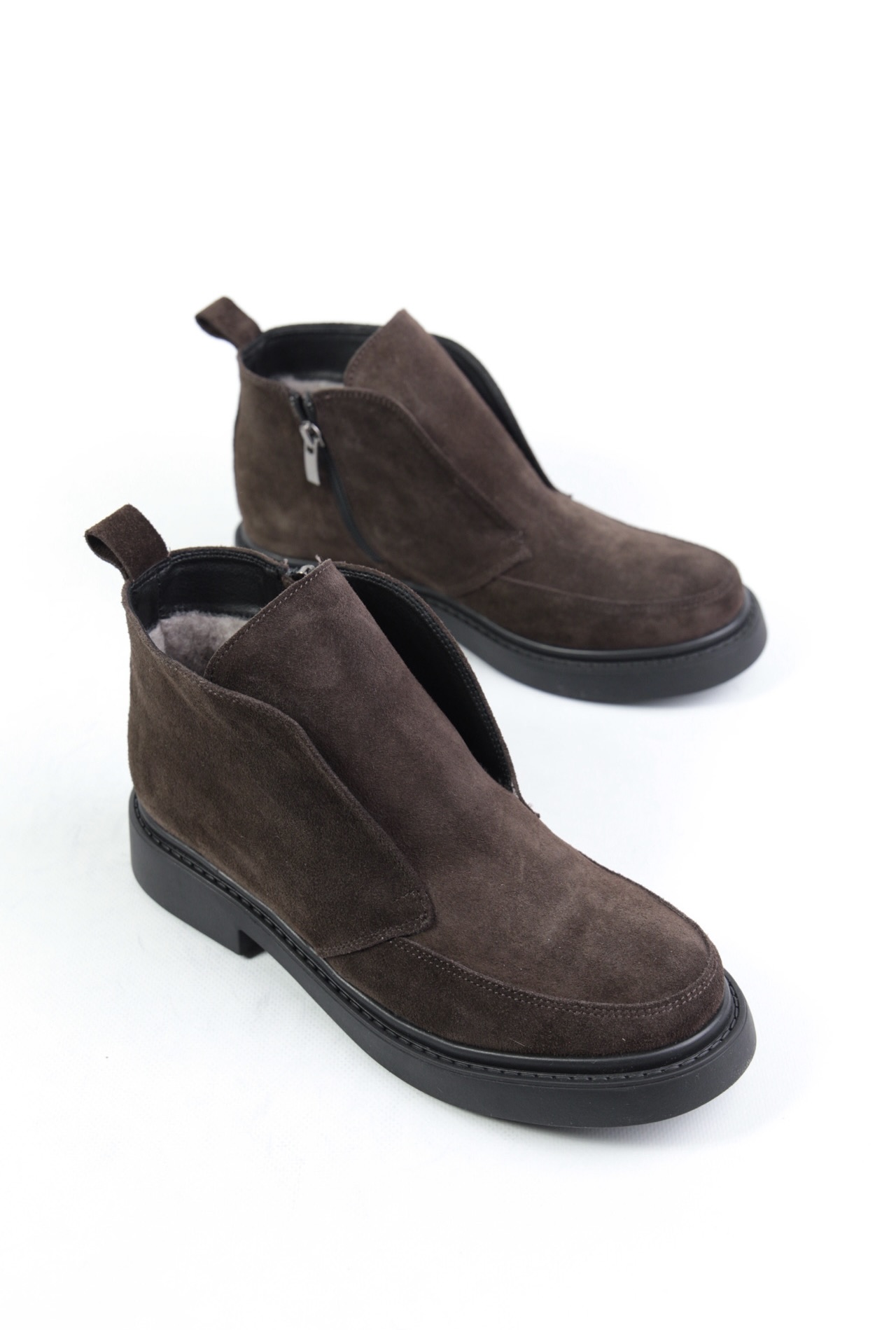 картинка Ботинки замшевые Benito от магазина Pratik