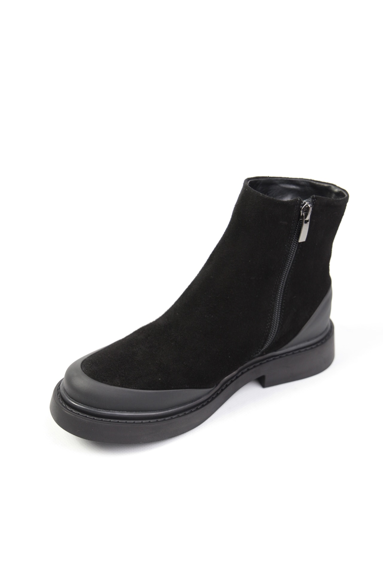 картинка Ботинки замшевые Benito от магазина Pratik