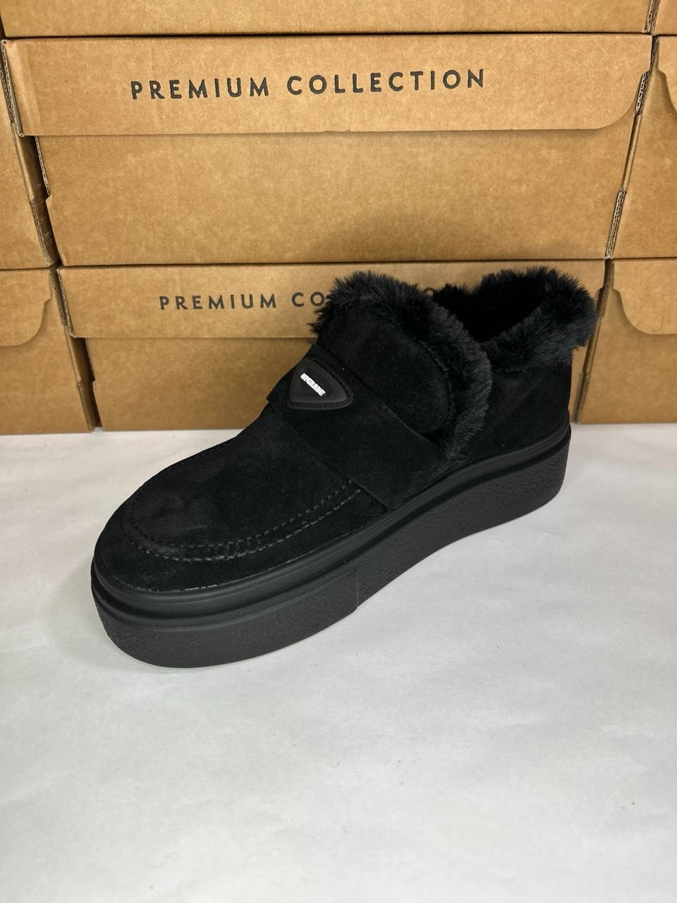 картинка Ботинки замшевые Benito от магазина Pratik