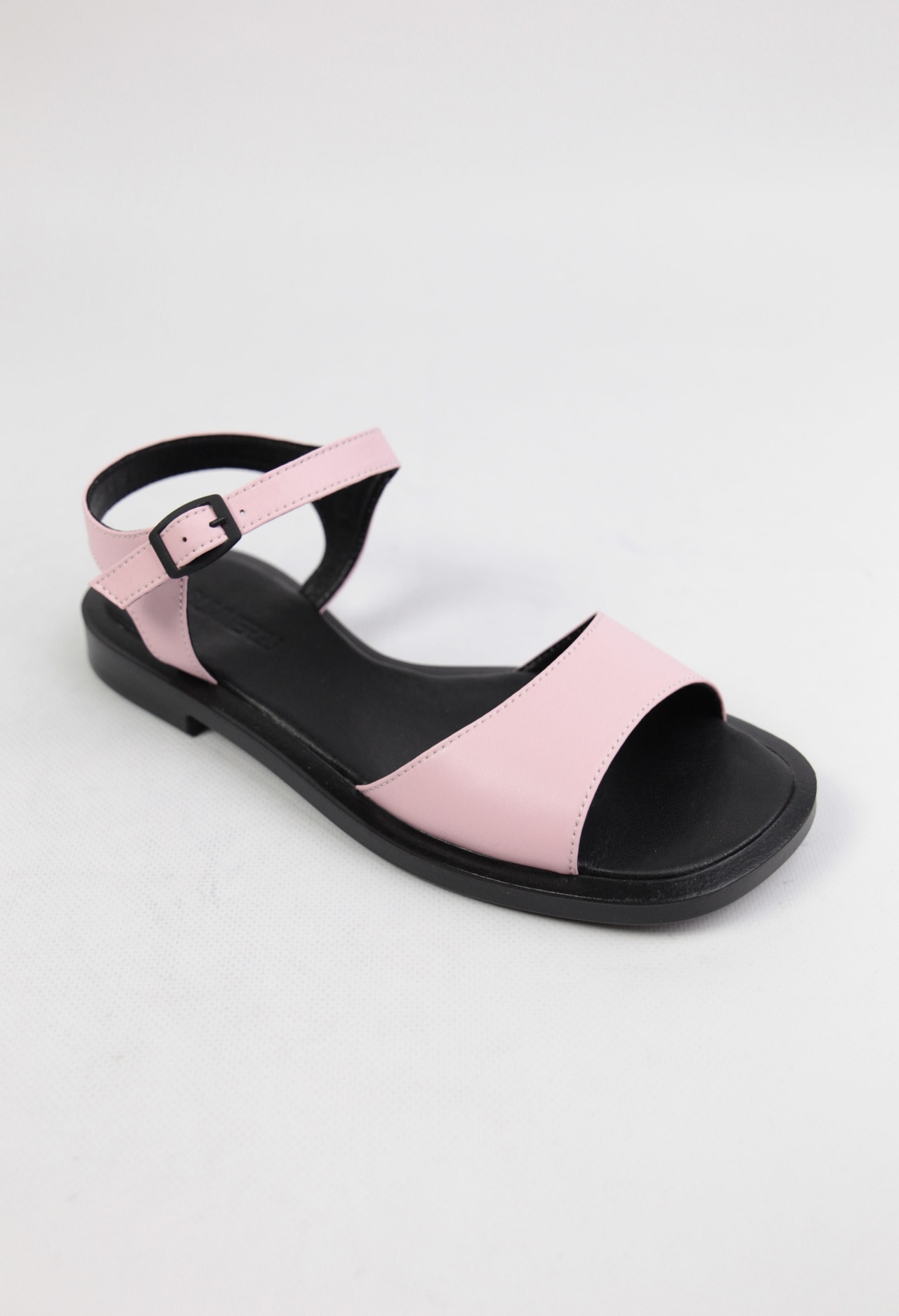 картинка Сандалии кожаные Benito от магазина Pratik