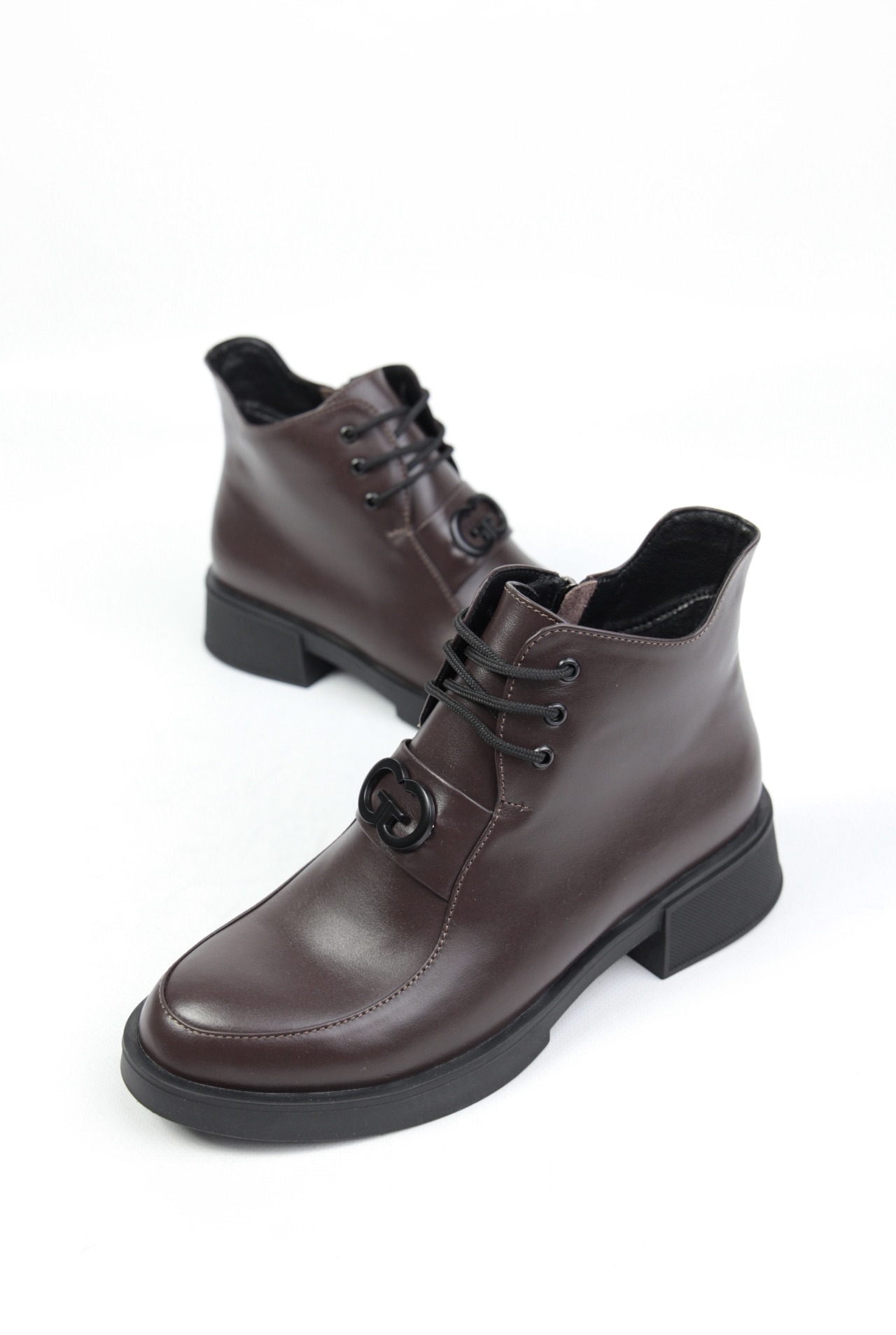 картинка Ботинки кожаные Benito от магазина Pratik