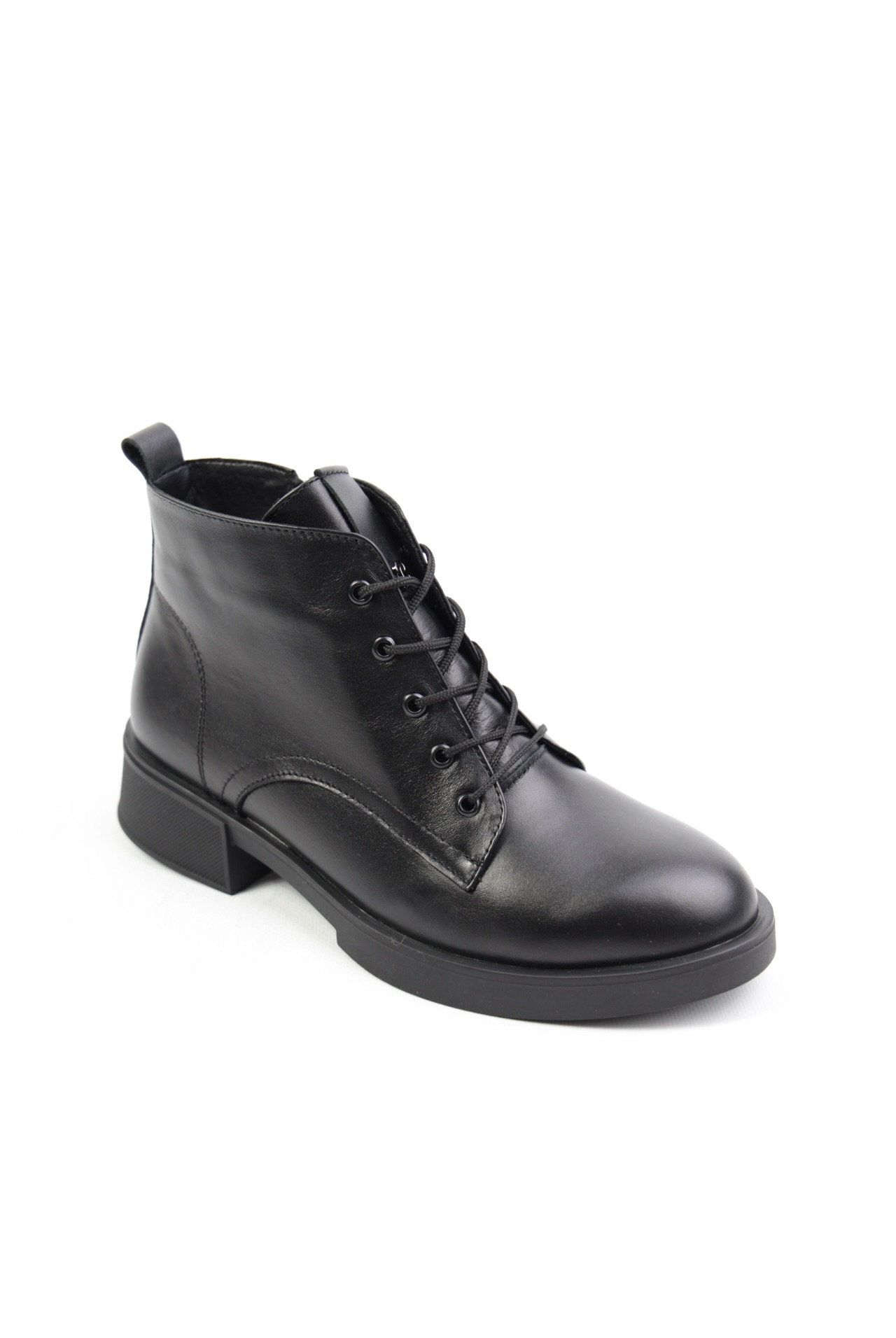 картинка Ботинки кожаные Benito от магазина Pratik