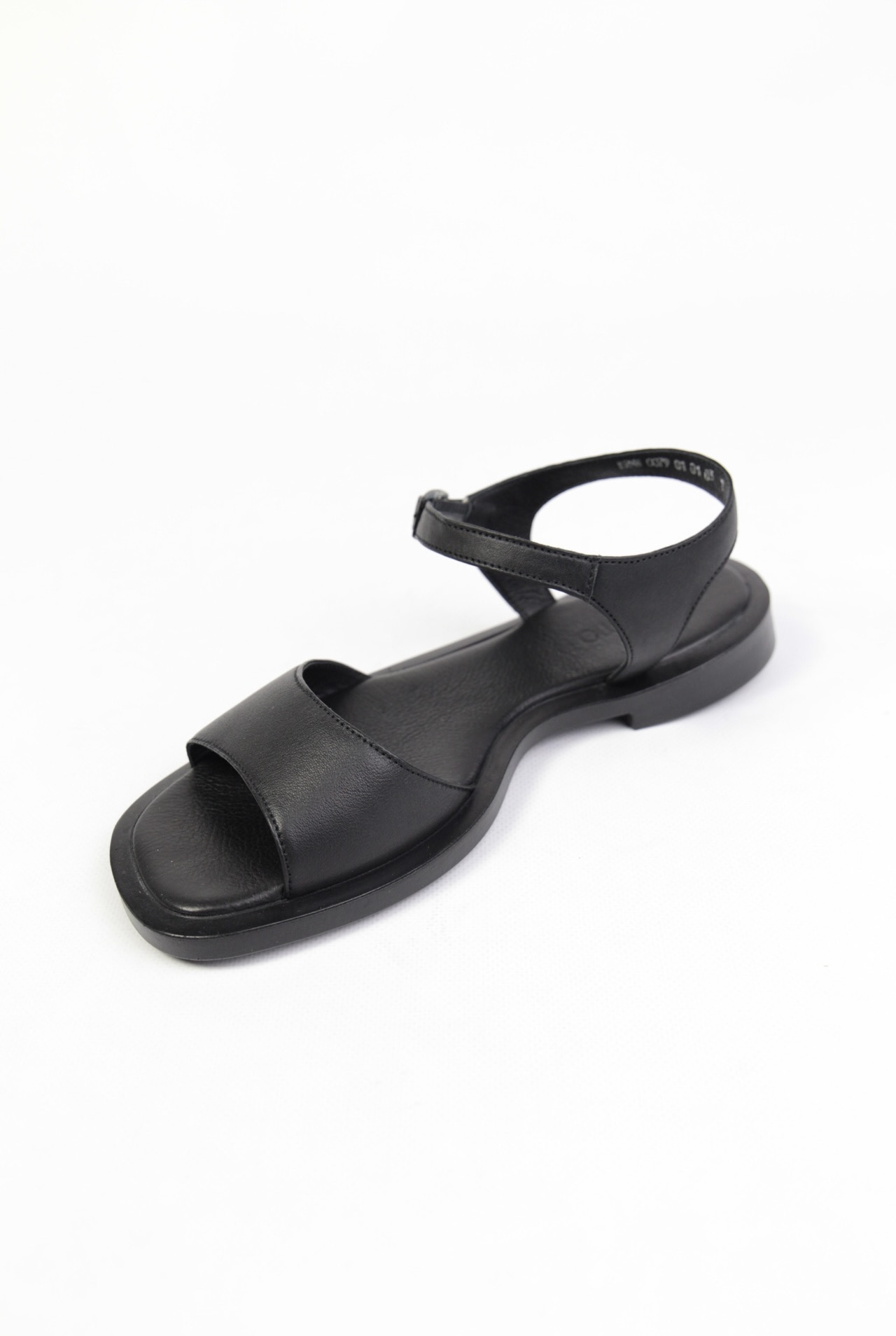 картинка Сандалии кожаные Benito от магазина Pratik