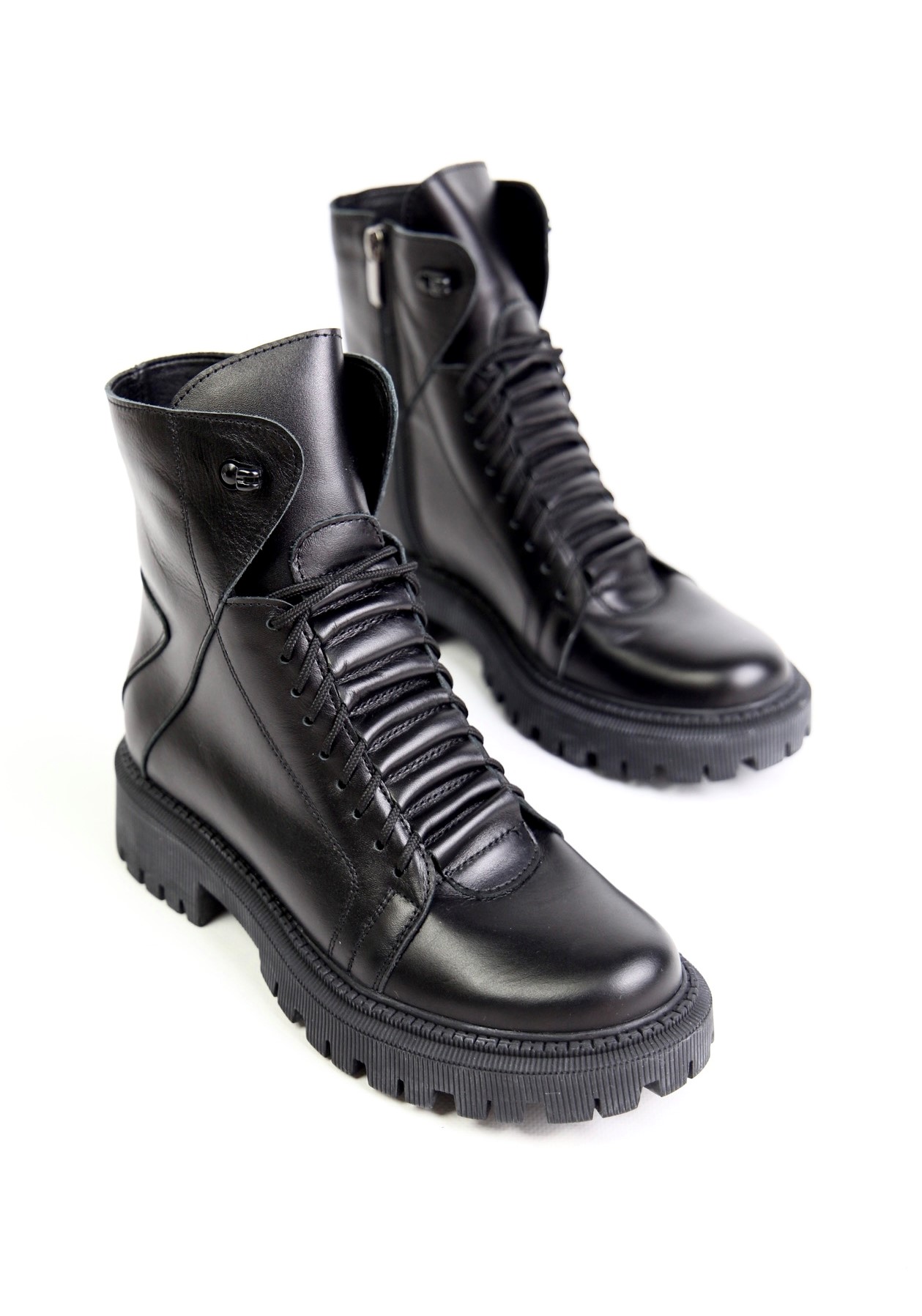 картинка Ботинки кожаные Benito от магазина Pratik