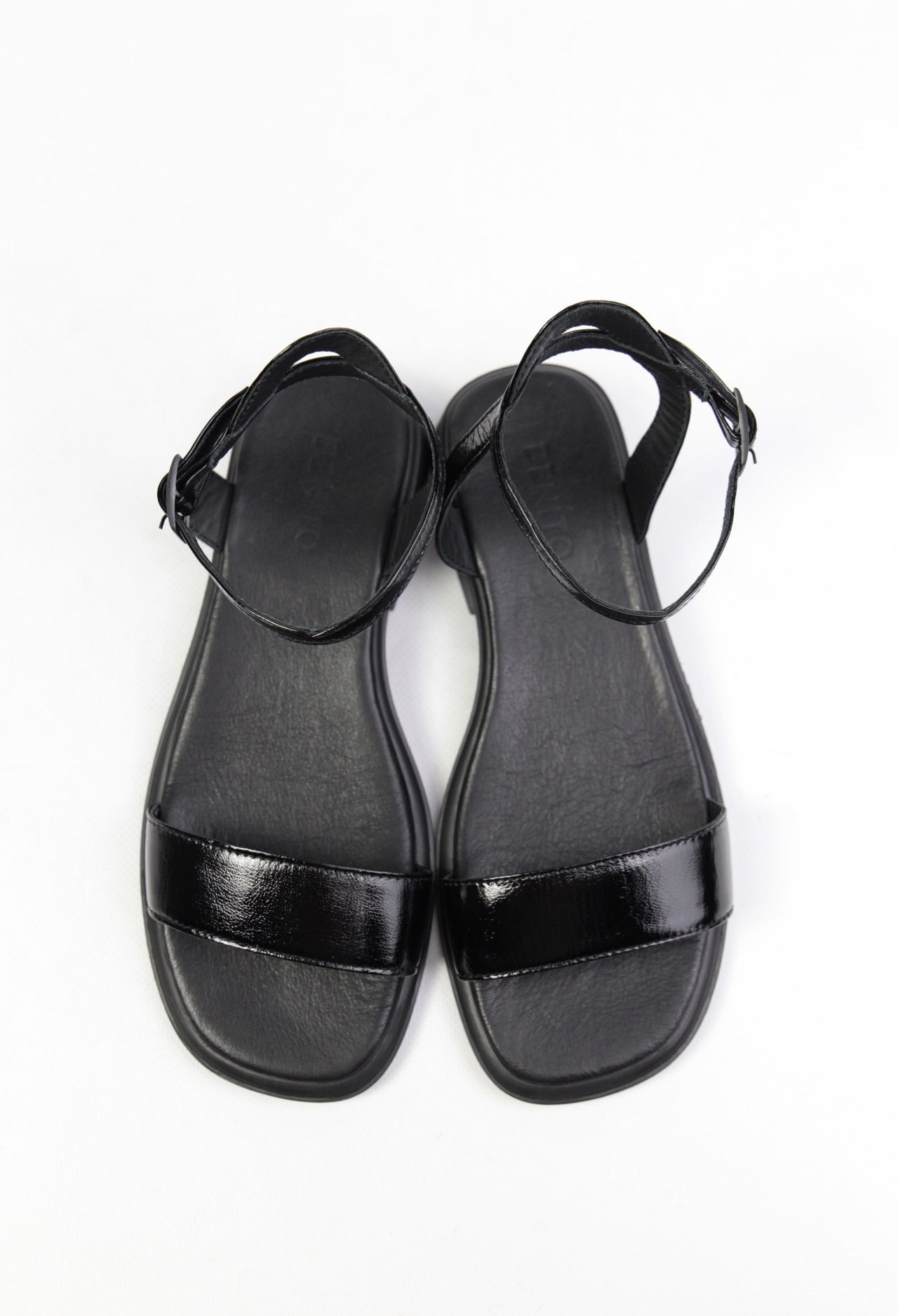 картинка Сандалии кожаные Benito от магазина Pratik