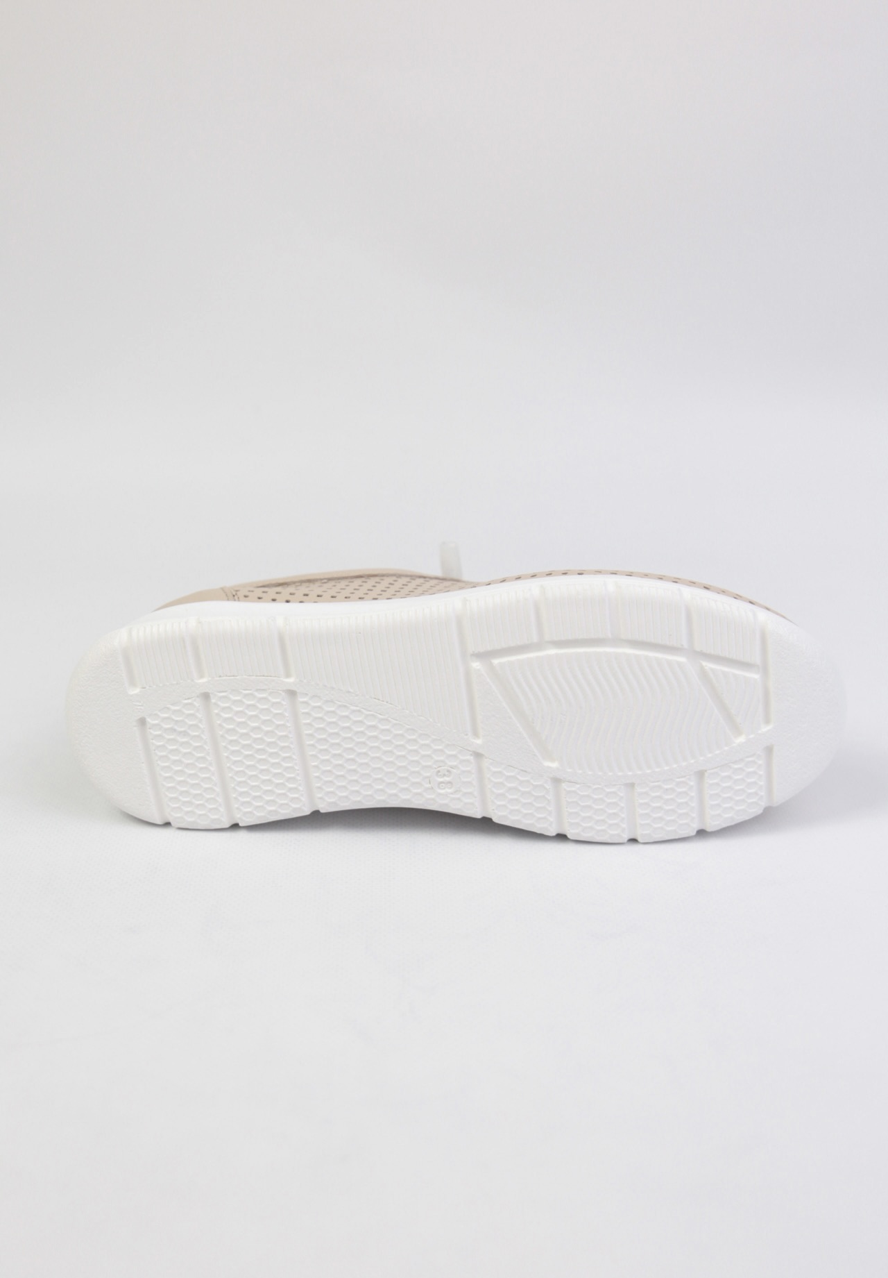 картинка Кроссовки кожаные Benito от магазина Pratik