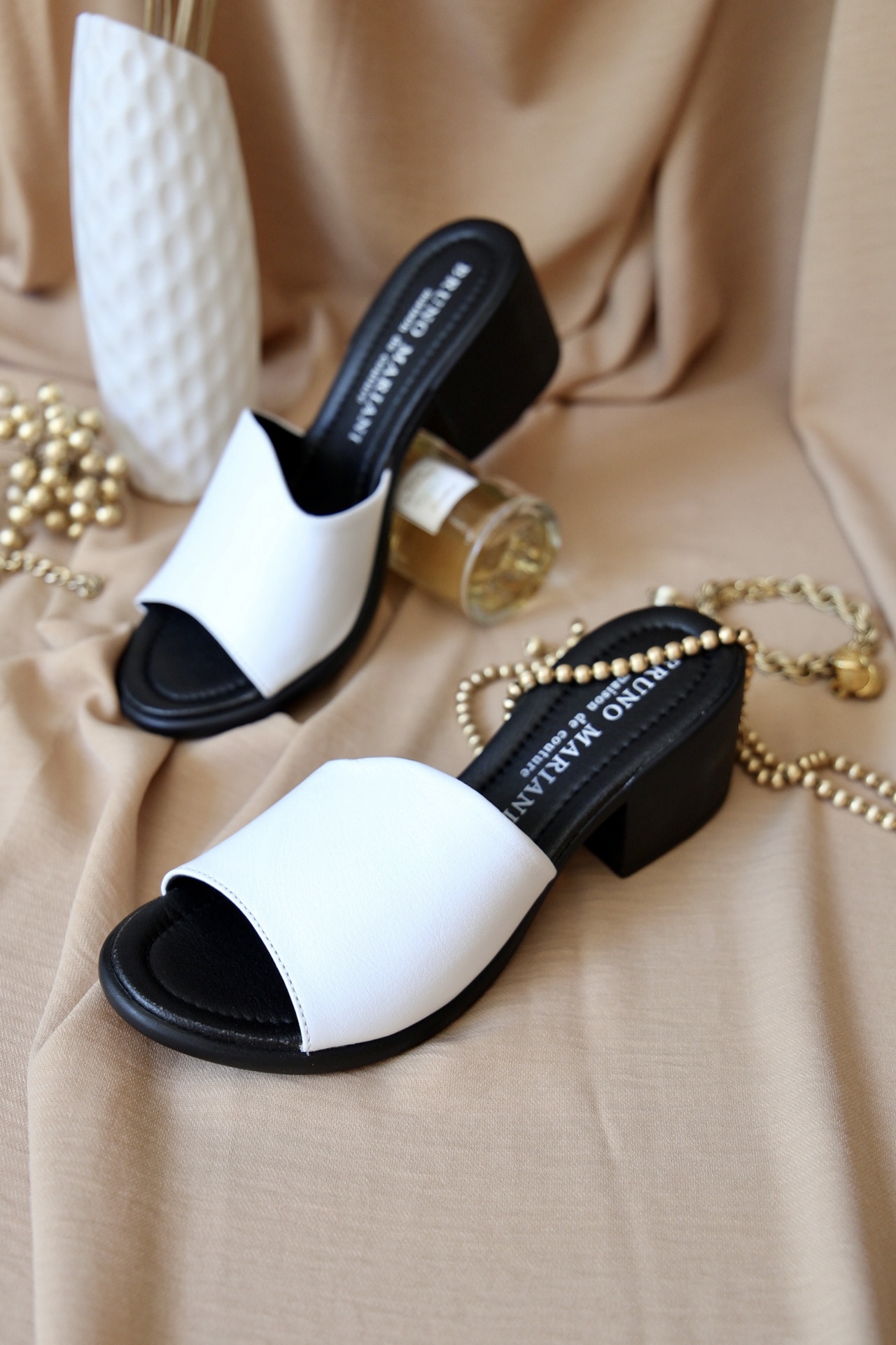 картинка Сабо кожаные Benito от магазина Pratik