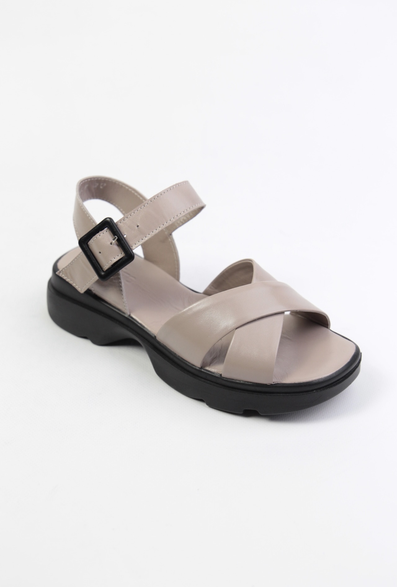 картинка Босоножки кожаные Benito от магазина Pratik