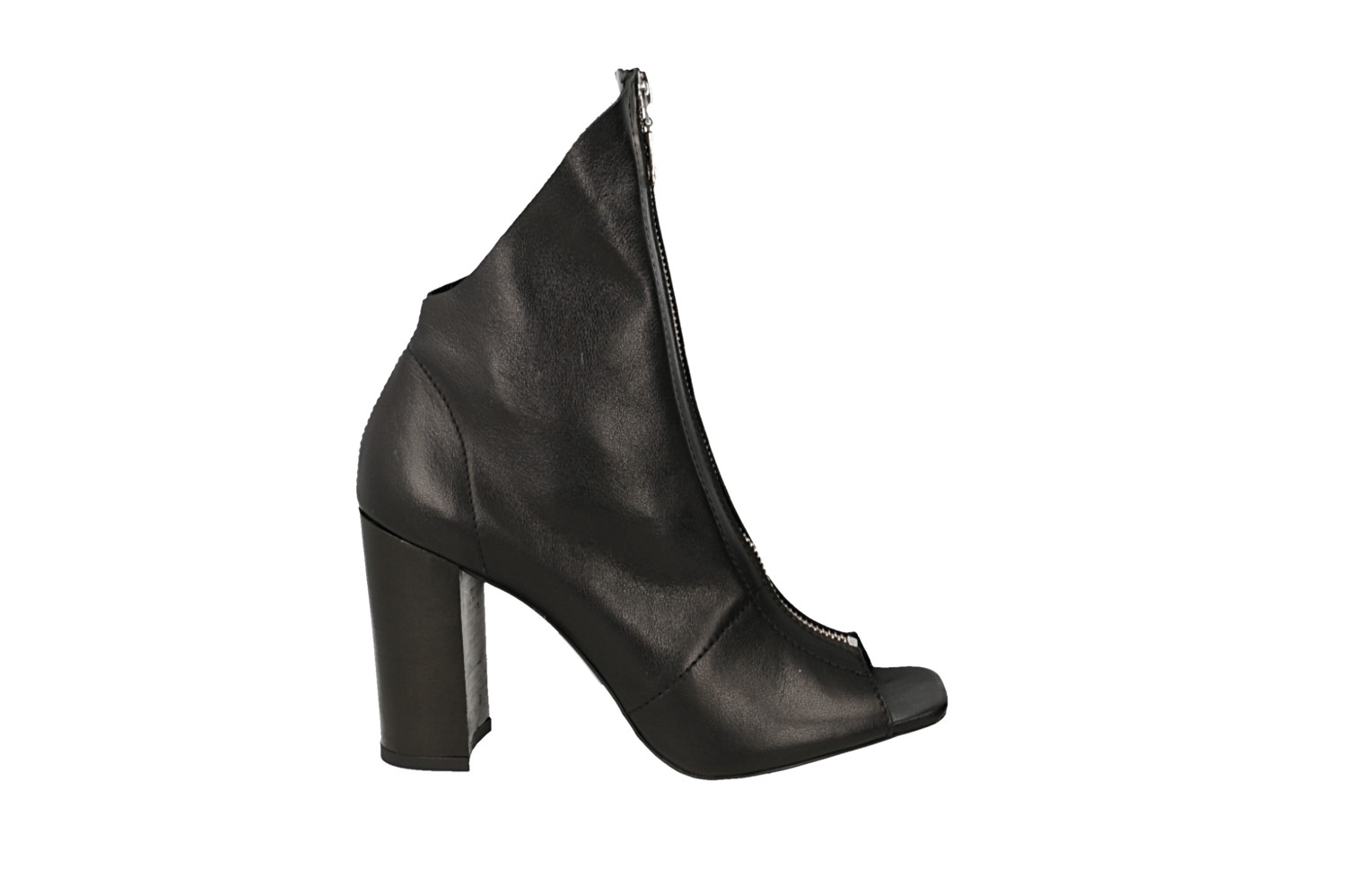 картинка Босоножки кожаные Molly Bessa от магазина Pratik