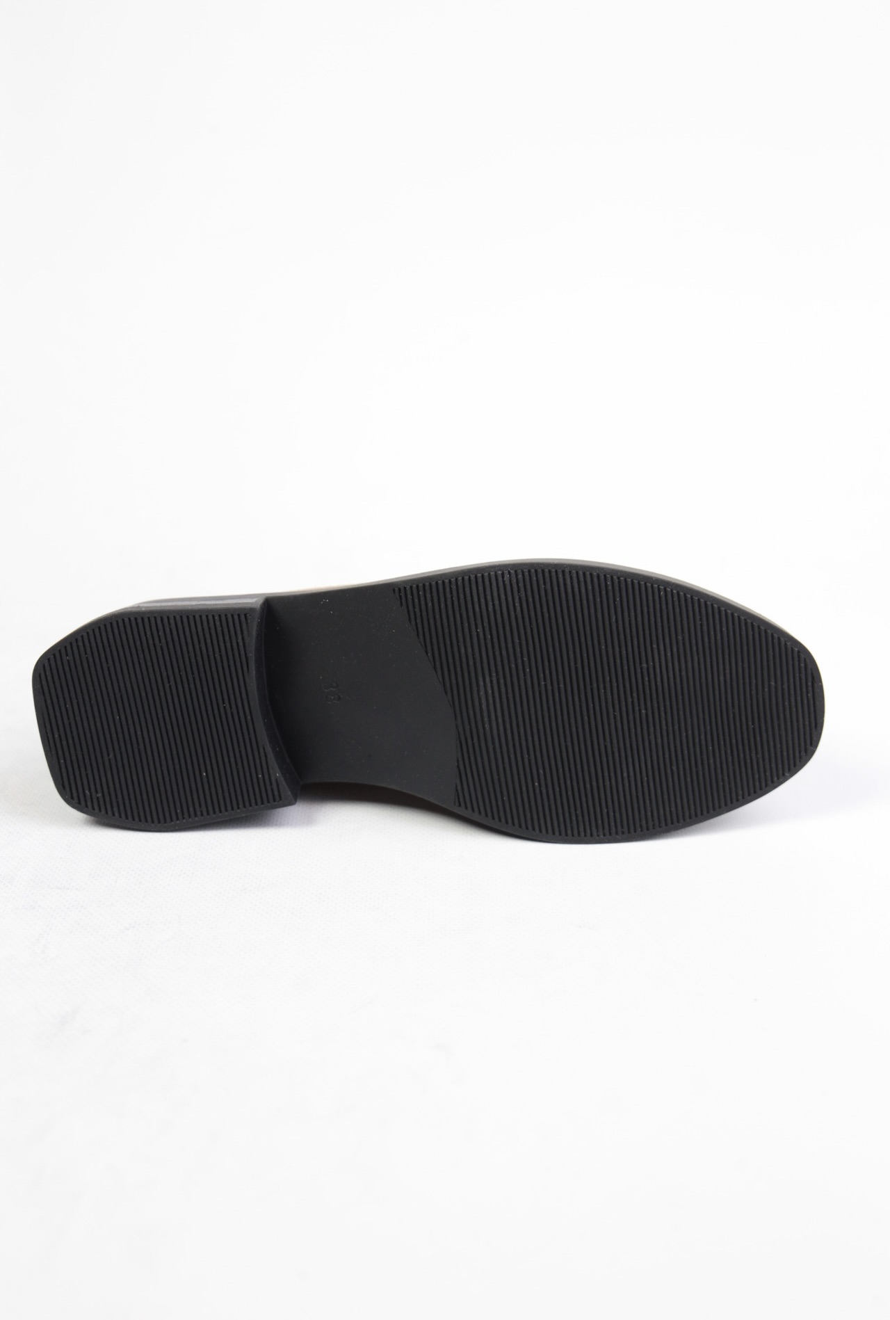 картинка Лоферы замшевые Benito от магазина Pratik