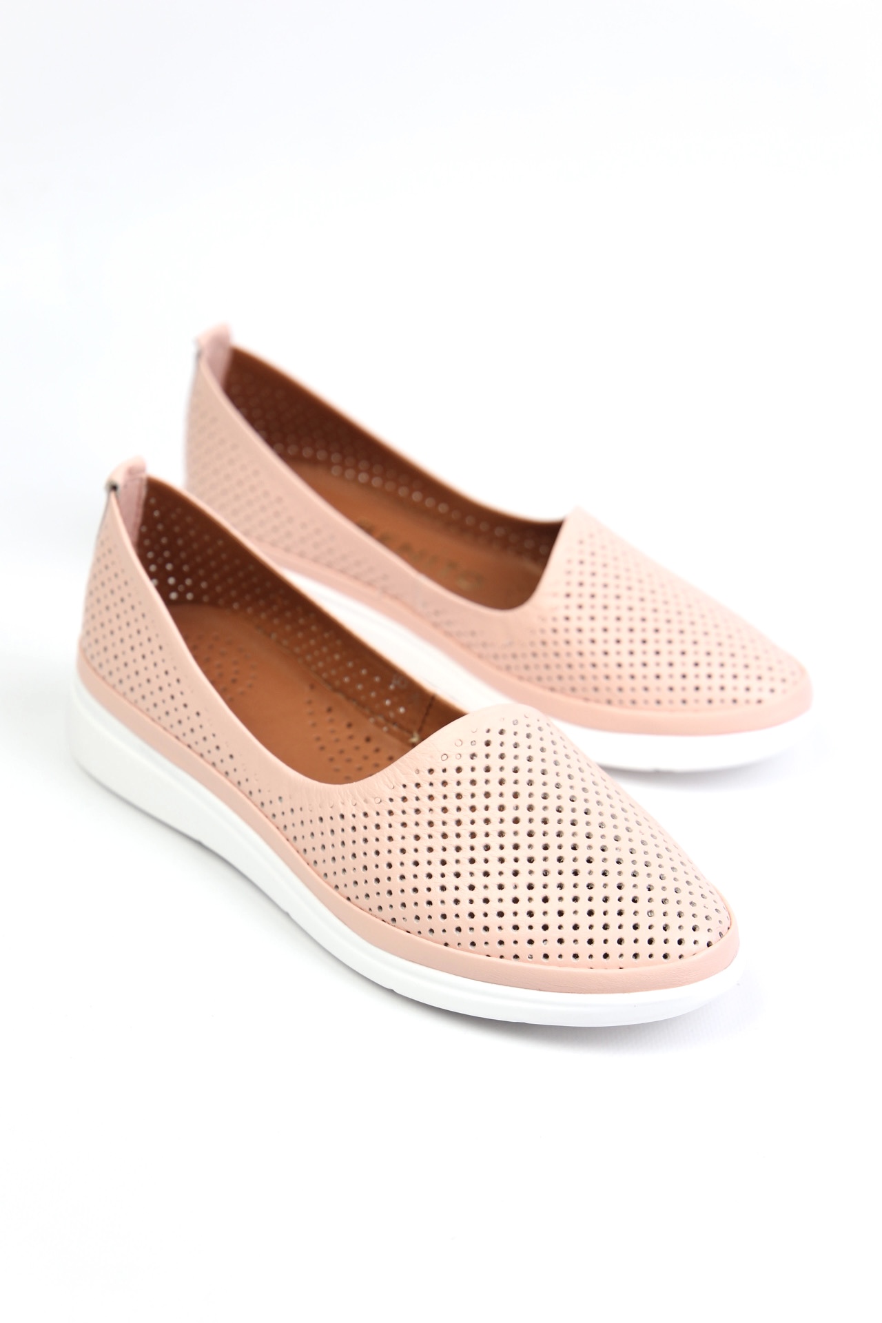 картинка Балетки кожаные Benito от магазина Pratik