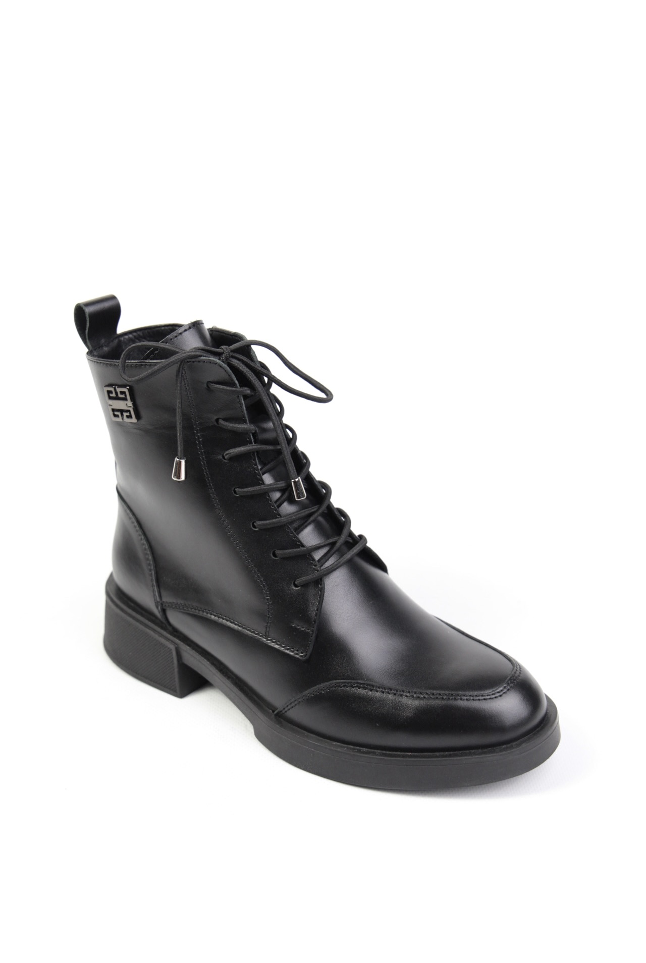 картинка Ботинки кожаные Benito от магазина Pratik