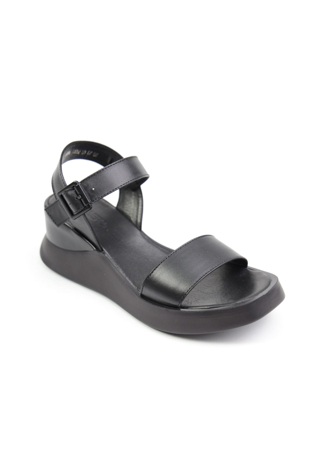 картинка Босоножки кожаные Benito от магазина Pratik