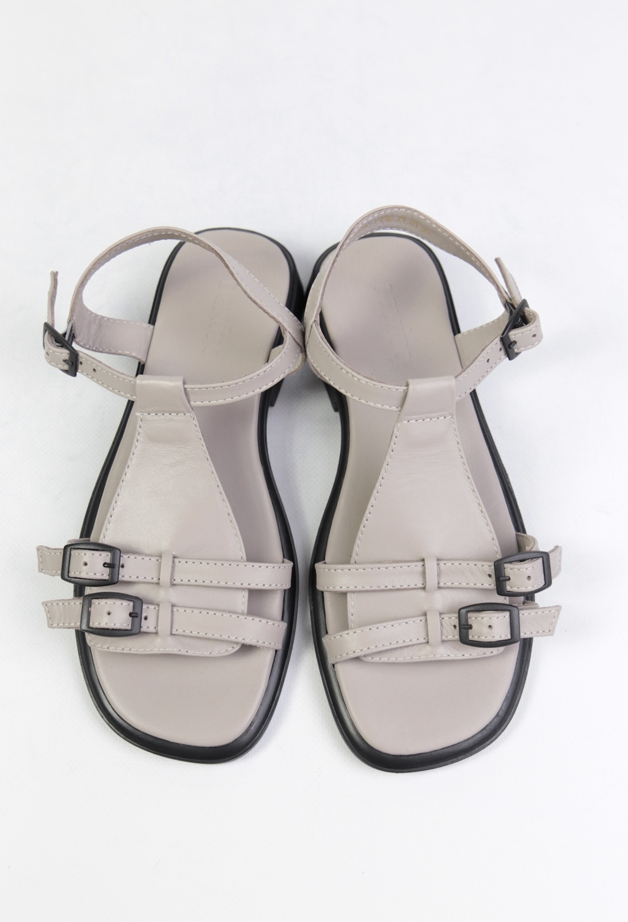 картинка Сандалии кожаные Benito от магазина Pratik