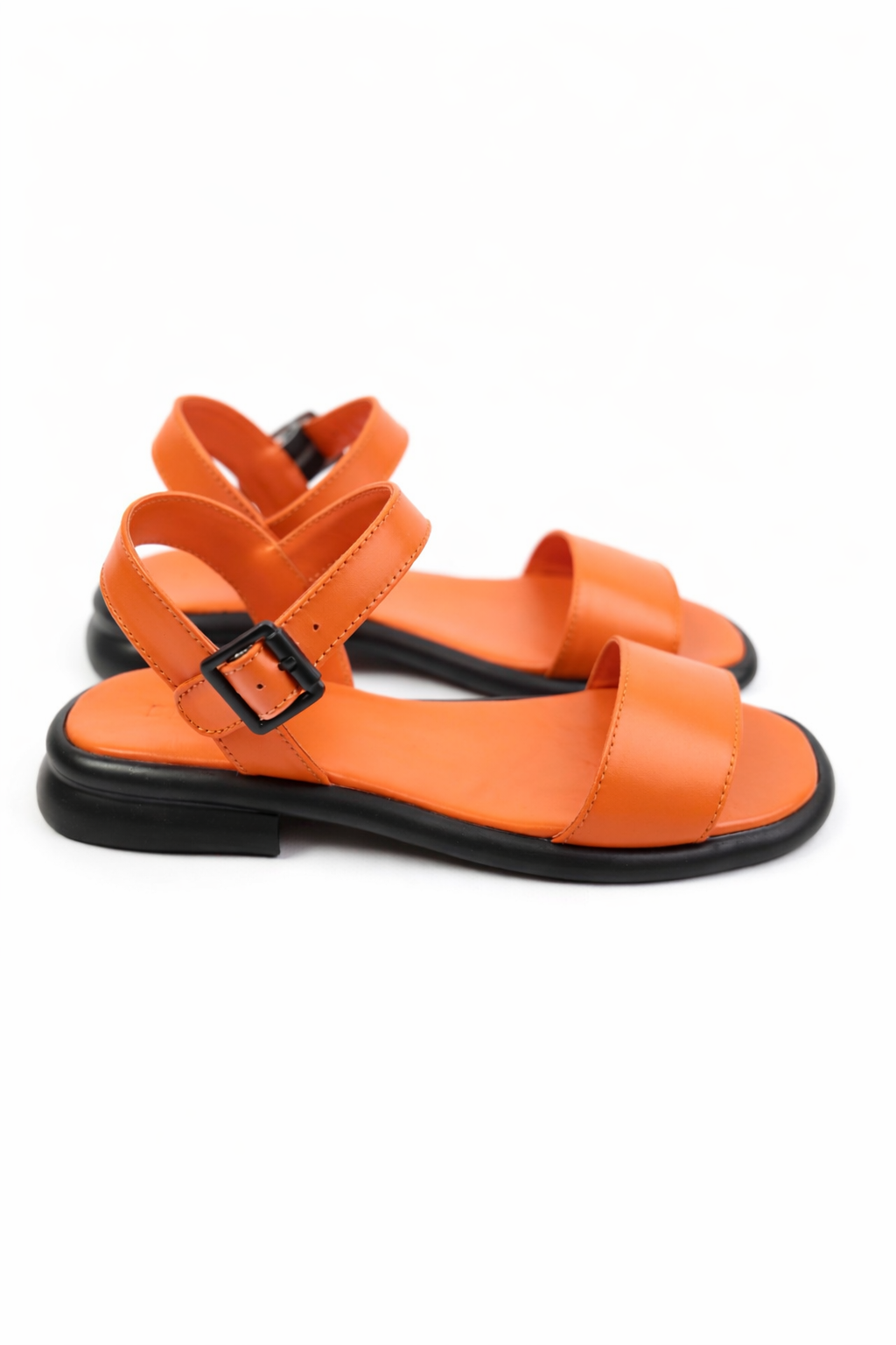 картинка Сандалии кожаные Benito от магазина Pratik