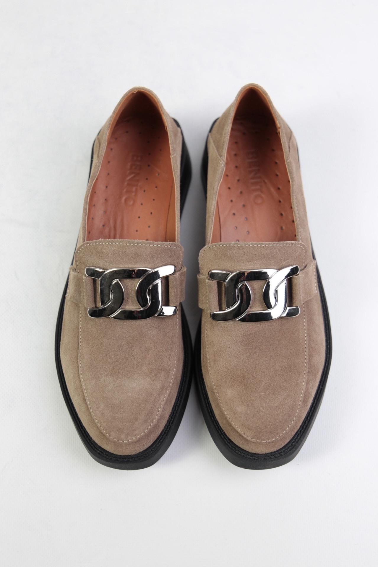 картинка Лоферы замшевые Benito от магазина Pratik