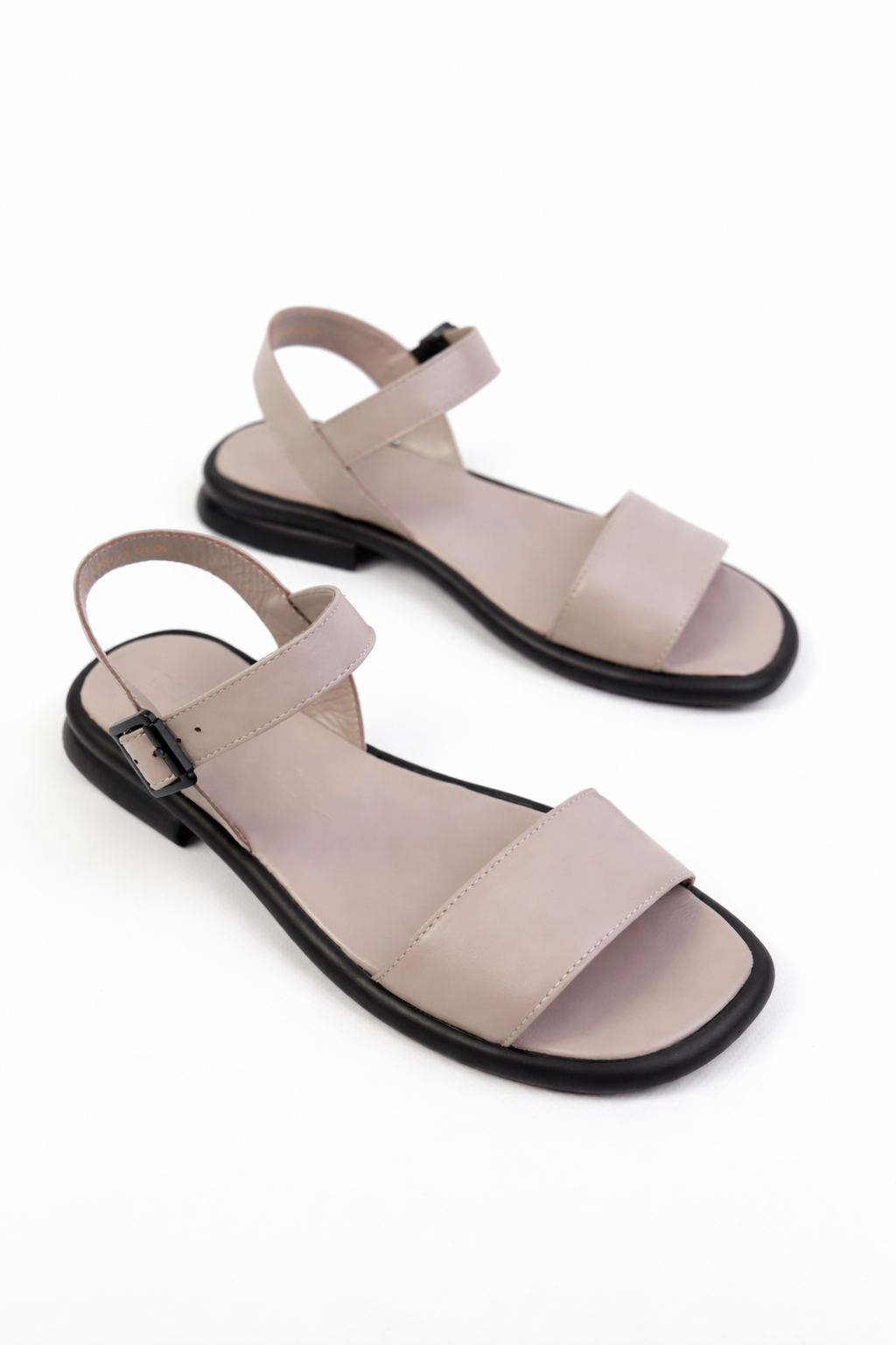 картинка Сандалии кожаные Benito от магазина Pratik