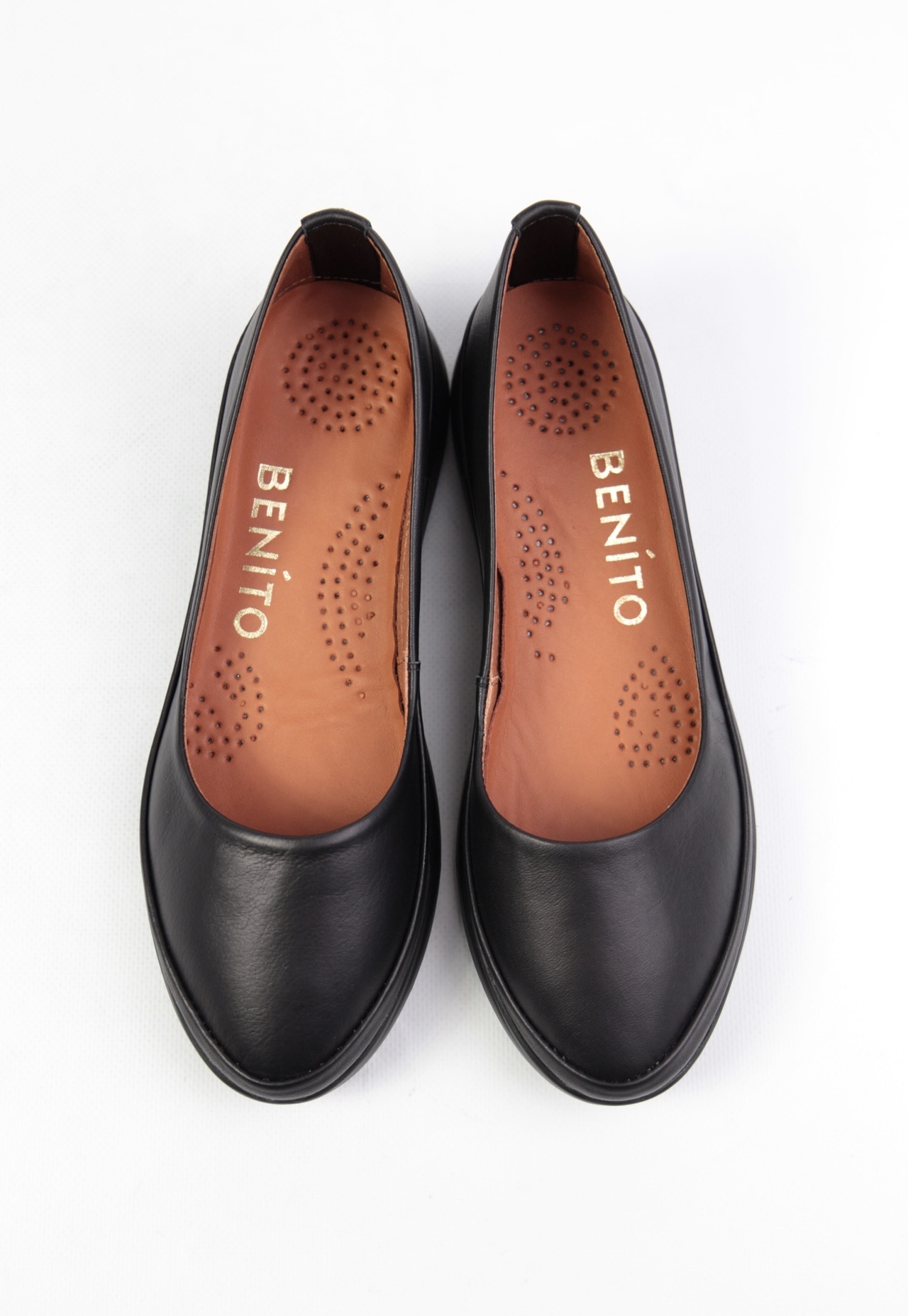 картинка Балетки кожаные Benito от магазина Pratik