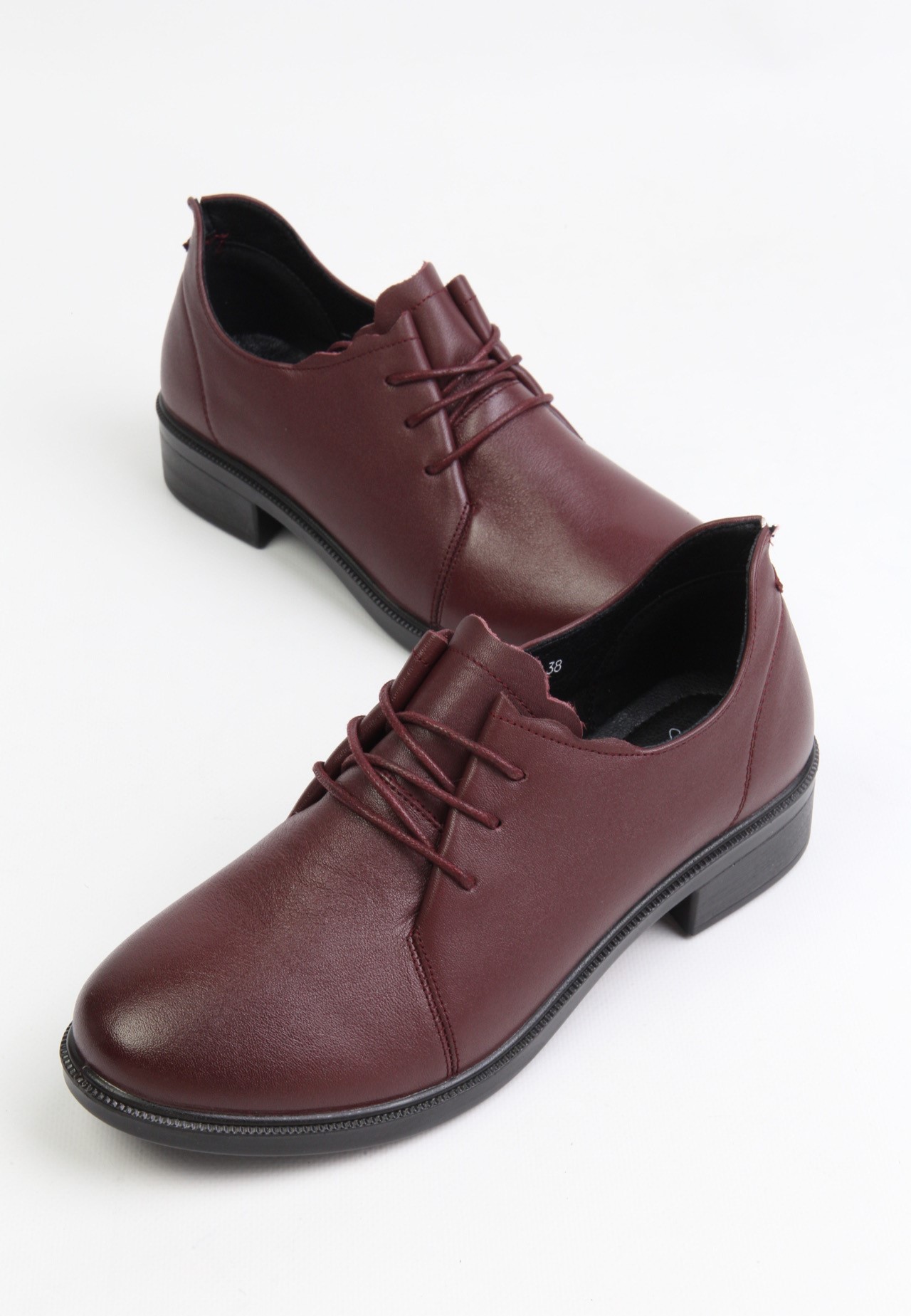 картинка Туфли кожаные Tomfrie от магазина Pratik