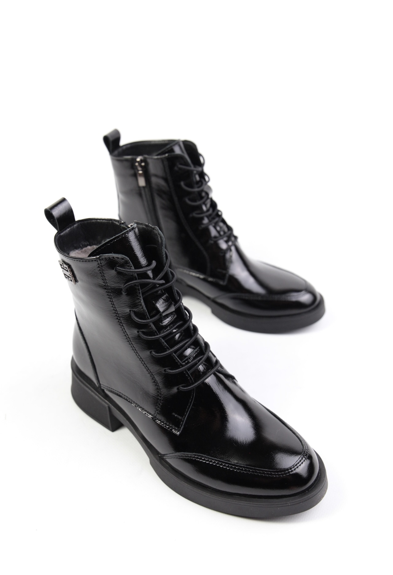 картинка Ботинки кожаные Benito от магазина Pratik