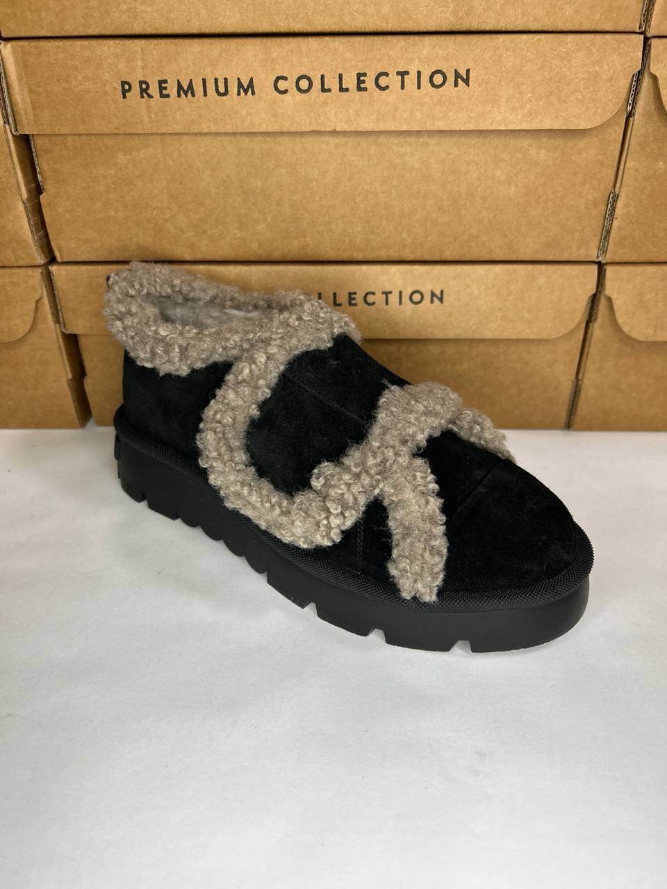 картинка Ботинки замшевые Benito от магазина Pratik