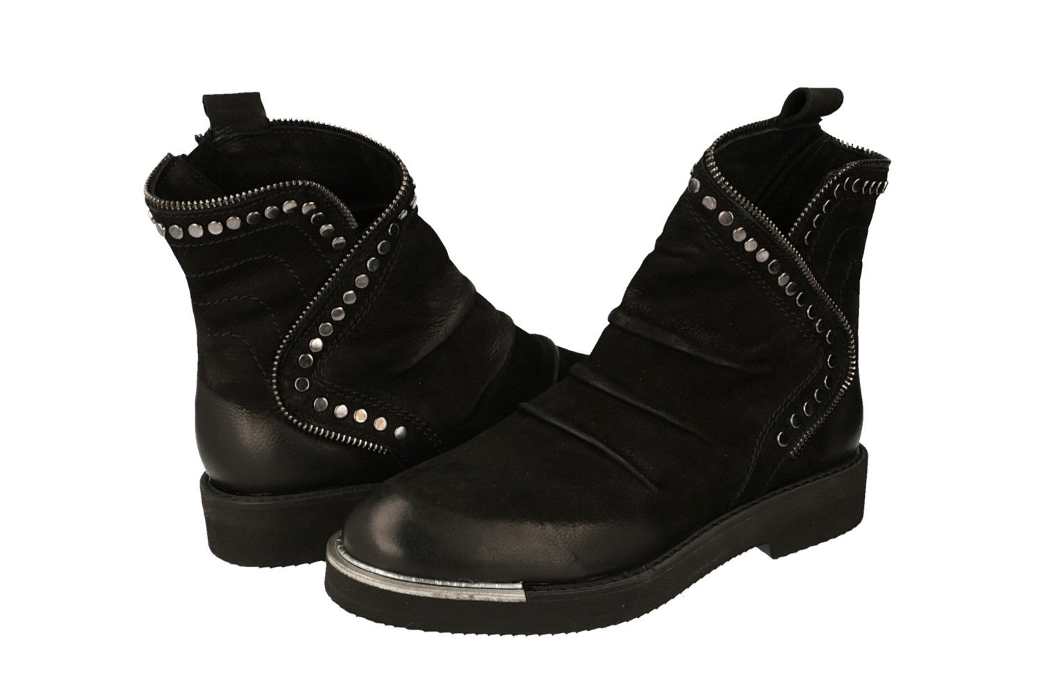 картинка Ботинки нубуковые ROVIGO от магазина Pratik