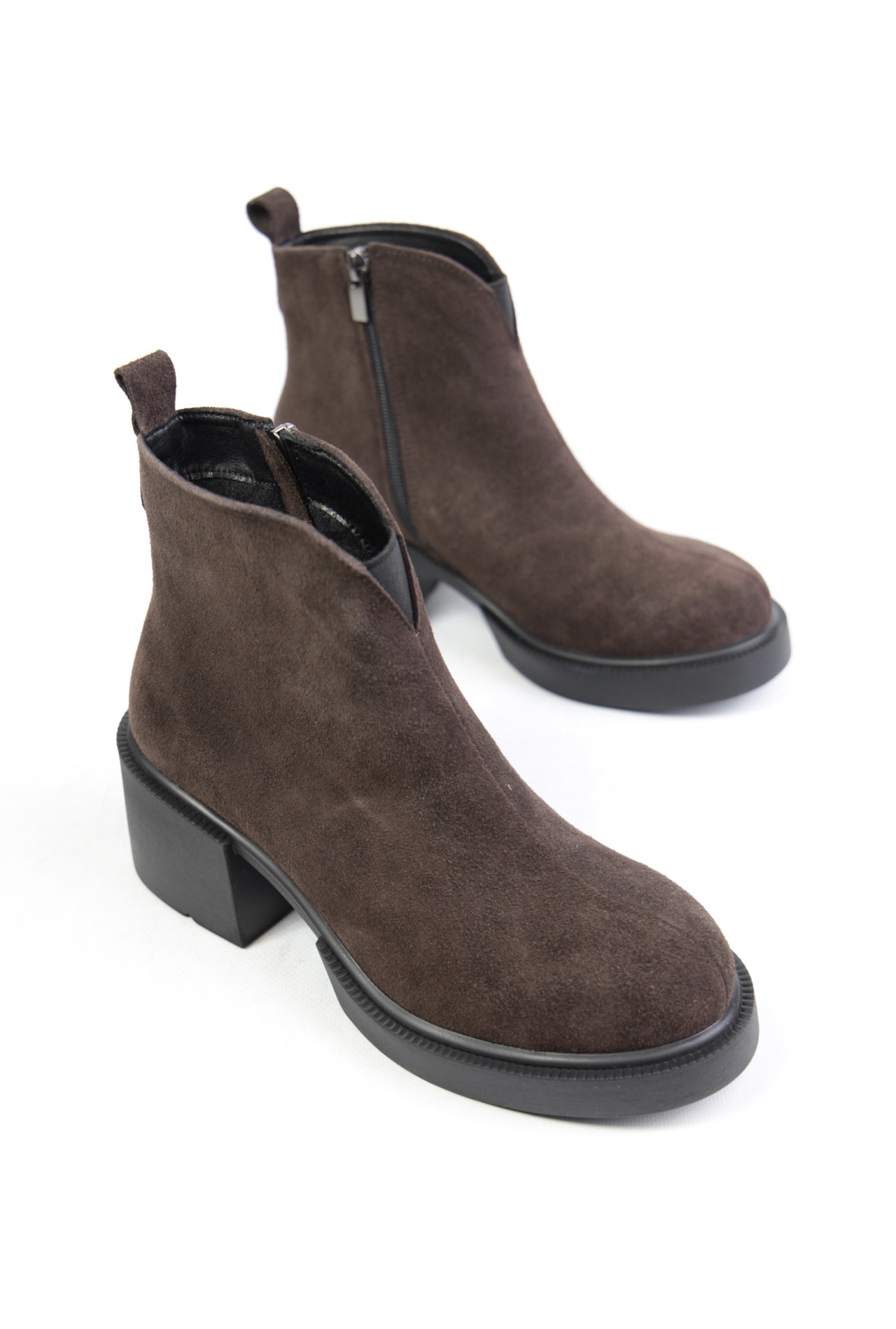 картинка Ботильоны замшевые Benito от магазина Pratik