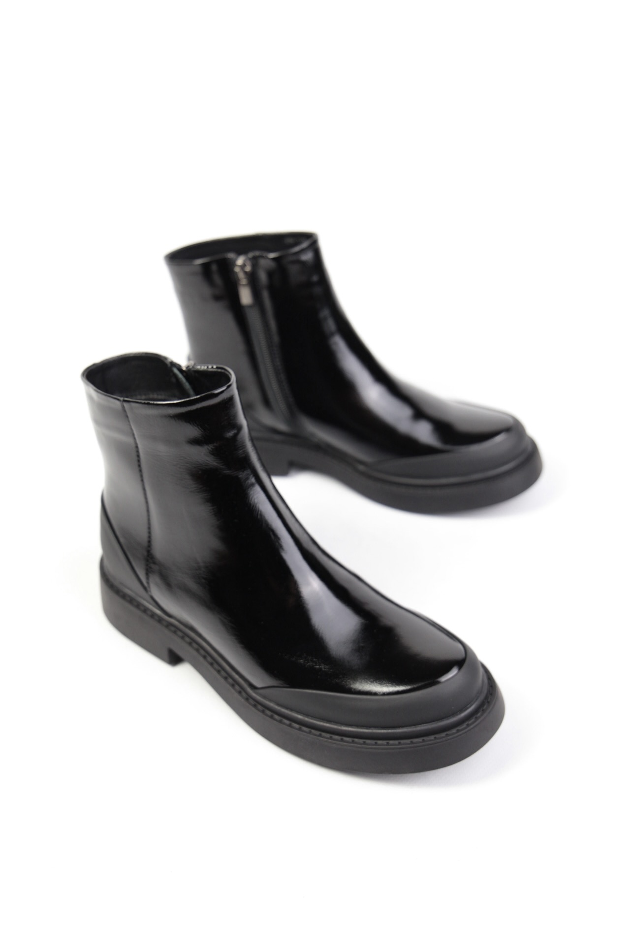 картинка Ботинки кожаные Benito от магазина Pratik