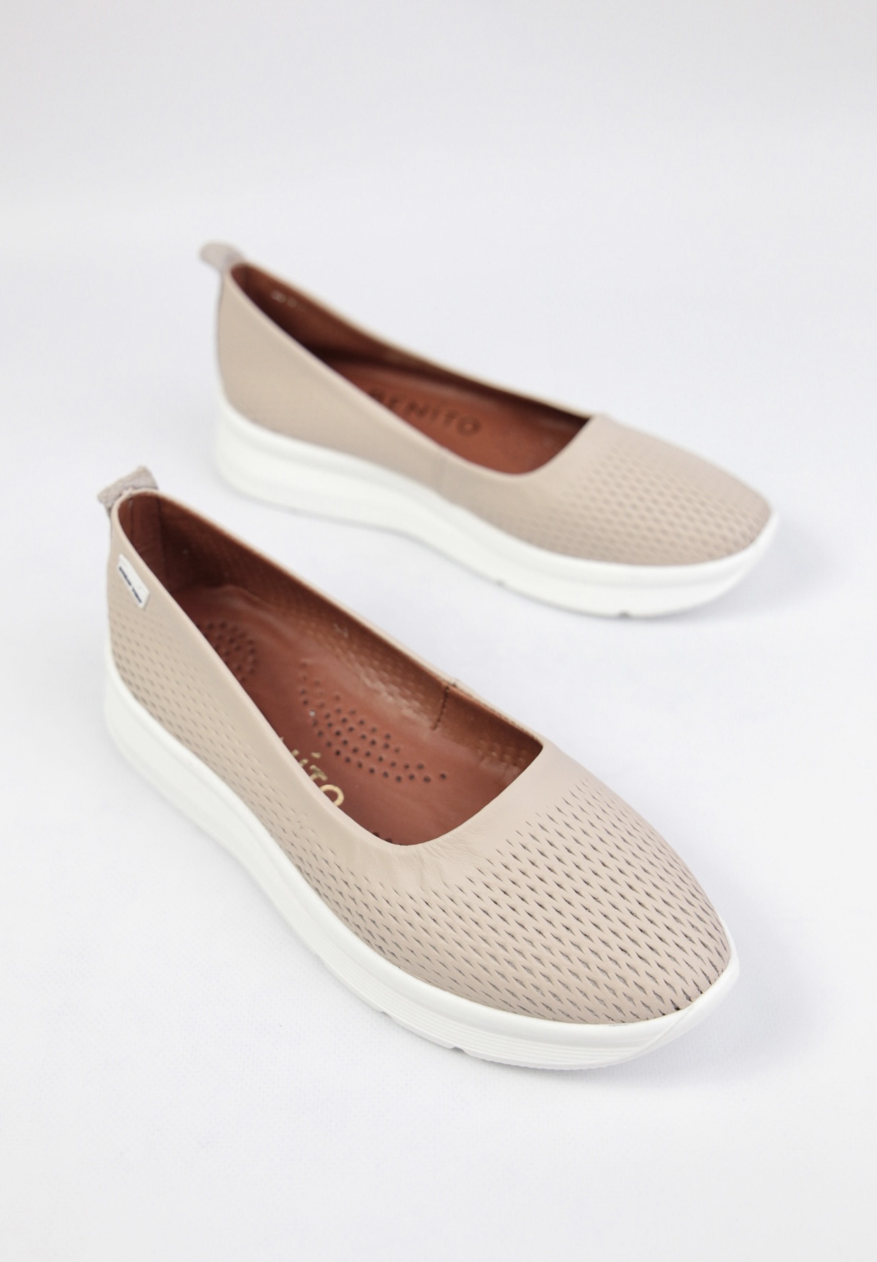 картинка Балетки кожаные Benito от магазина Pratik