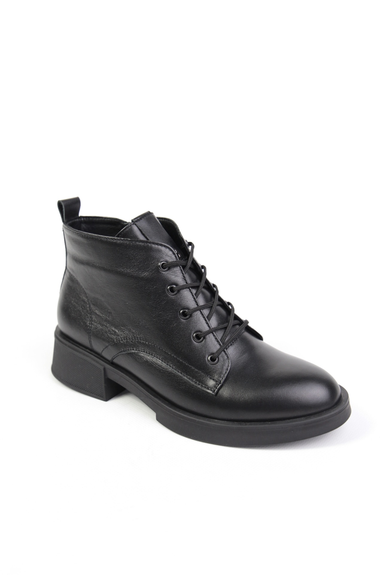 картинка Ботинки кожаные Benito от магазина Pratik