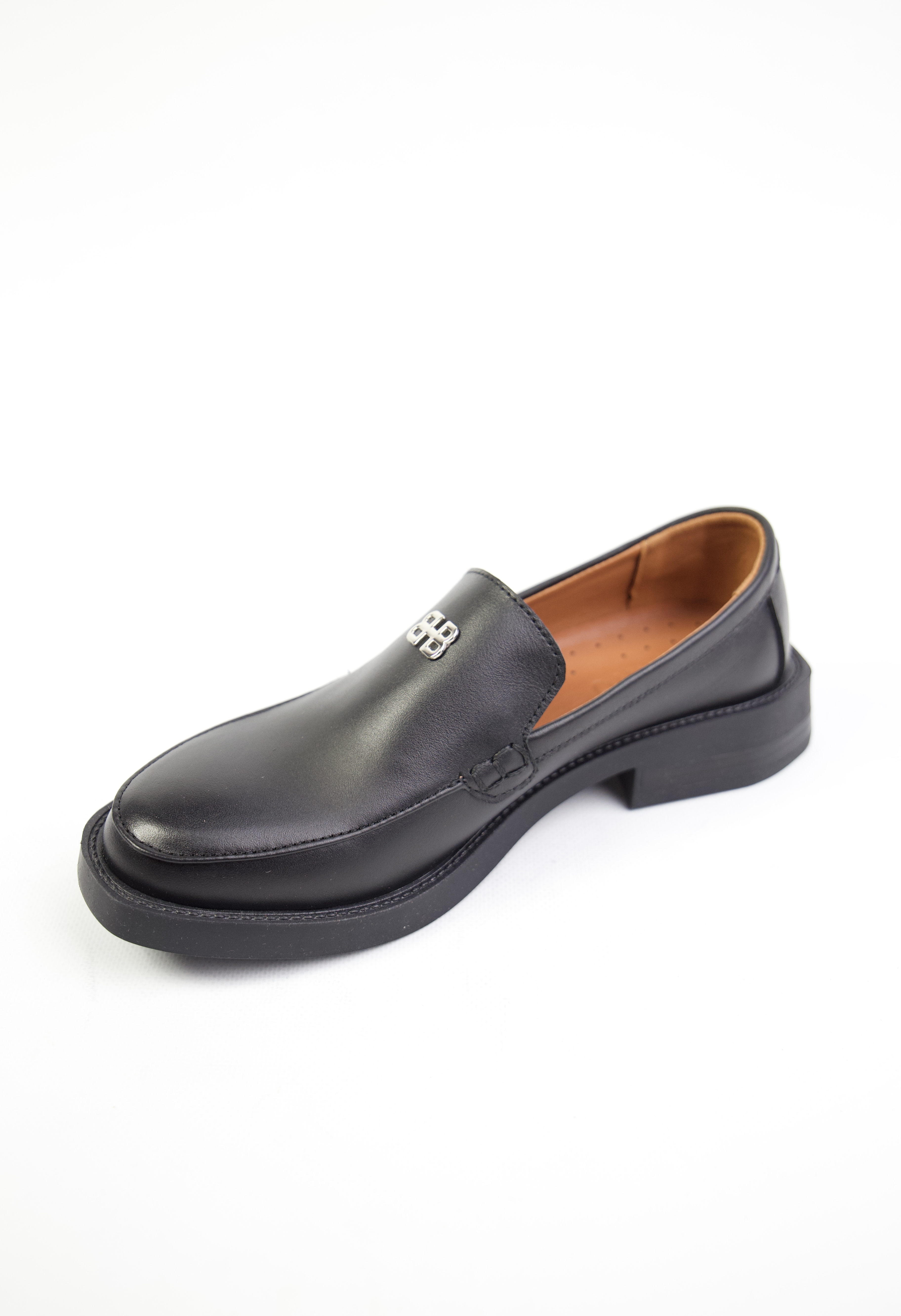 картинка Лоферы кожаные Benito от магазина Pratik