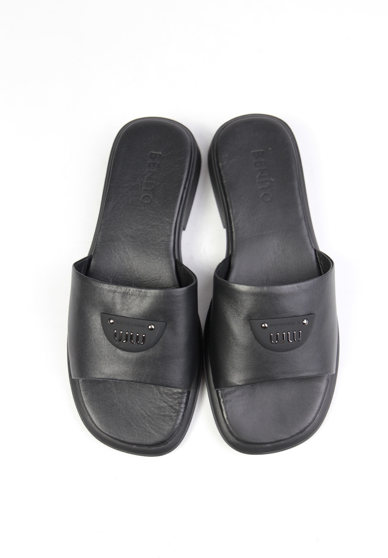 картинка Шлепанцы кожаные Benito от магазина Pratik