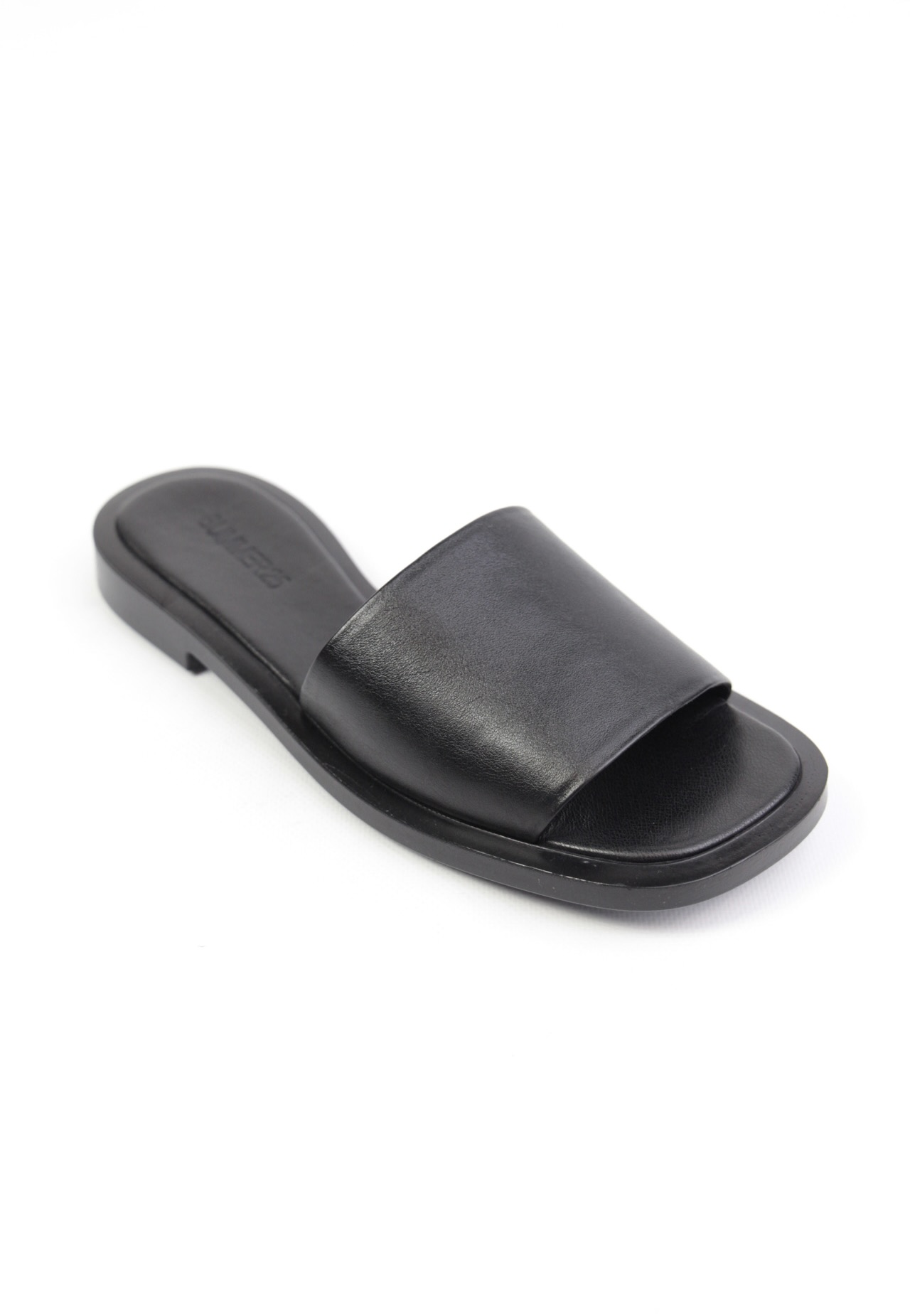 картинка Шлепанцы кожаные Benito от магазина Pratik