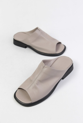 Шлепанцы кожаные Benito 0075/71 new- фото 1 - интернет-магазин обуви Pratik