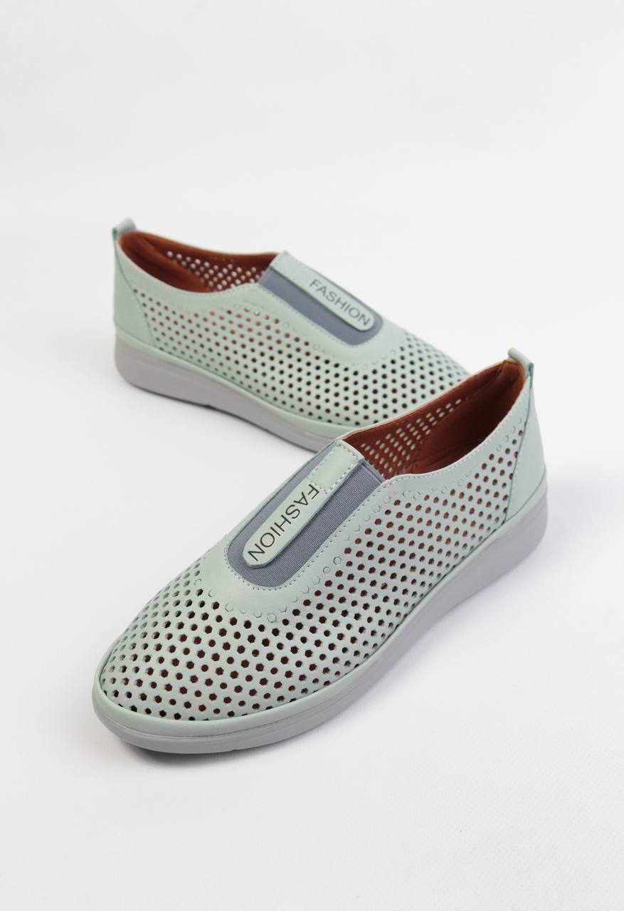 картинка Слипоны женские Benito от магазина Pratik