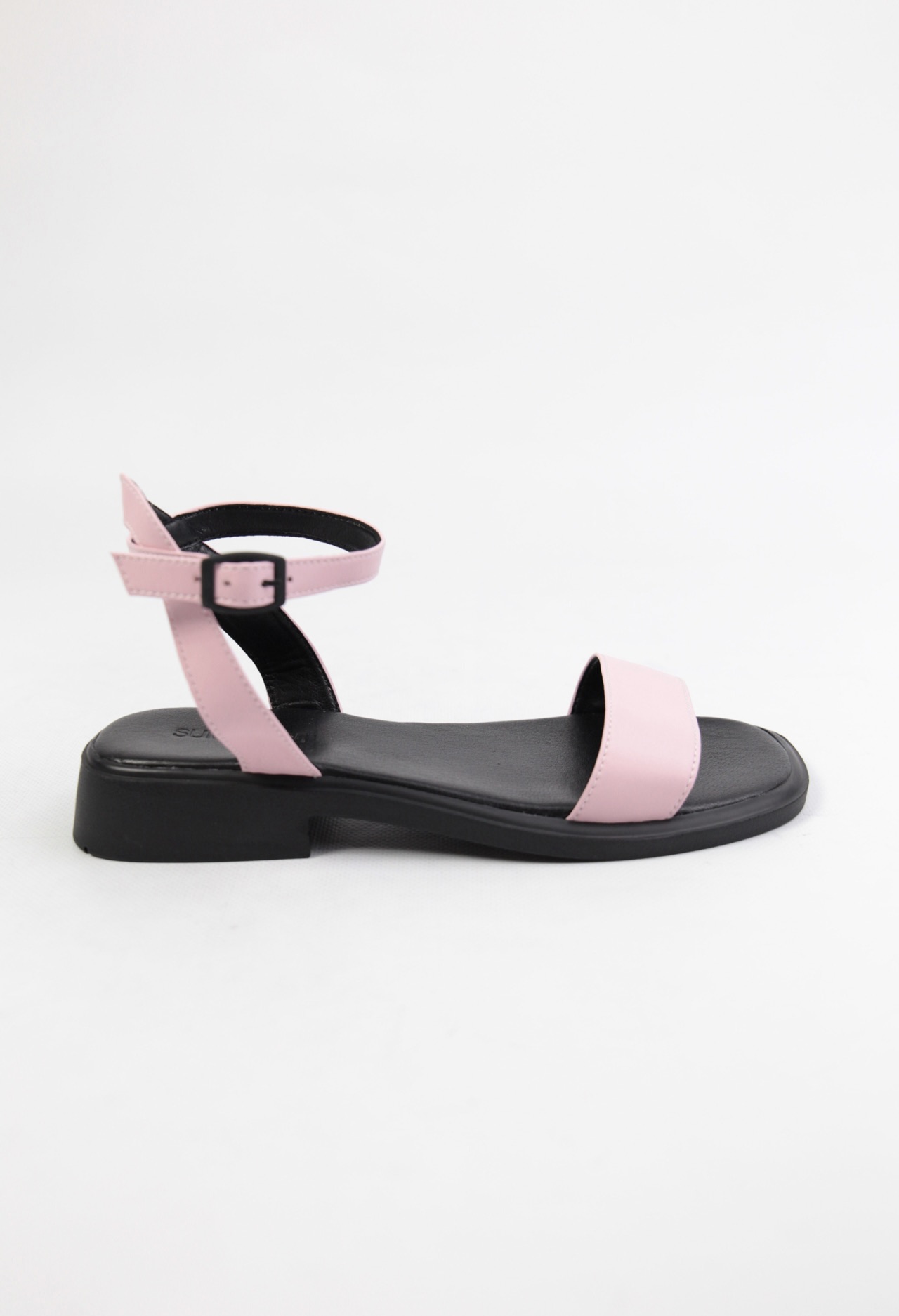 картинка Сандалии кожаные Benito от магазина Pratik