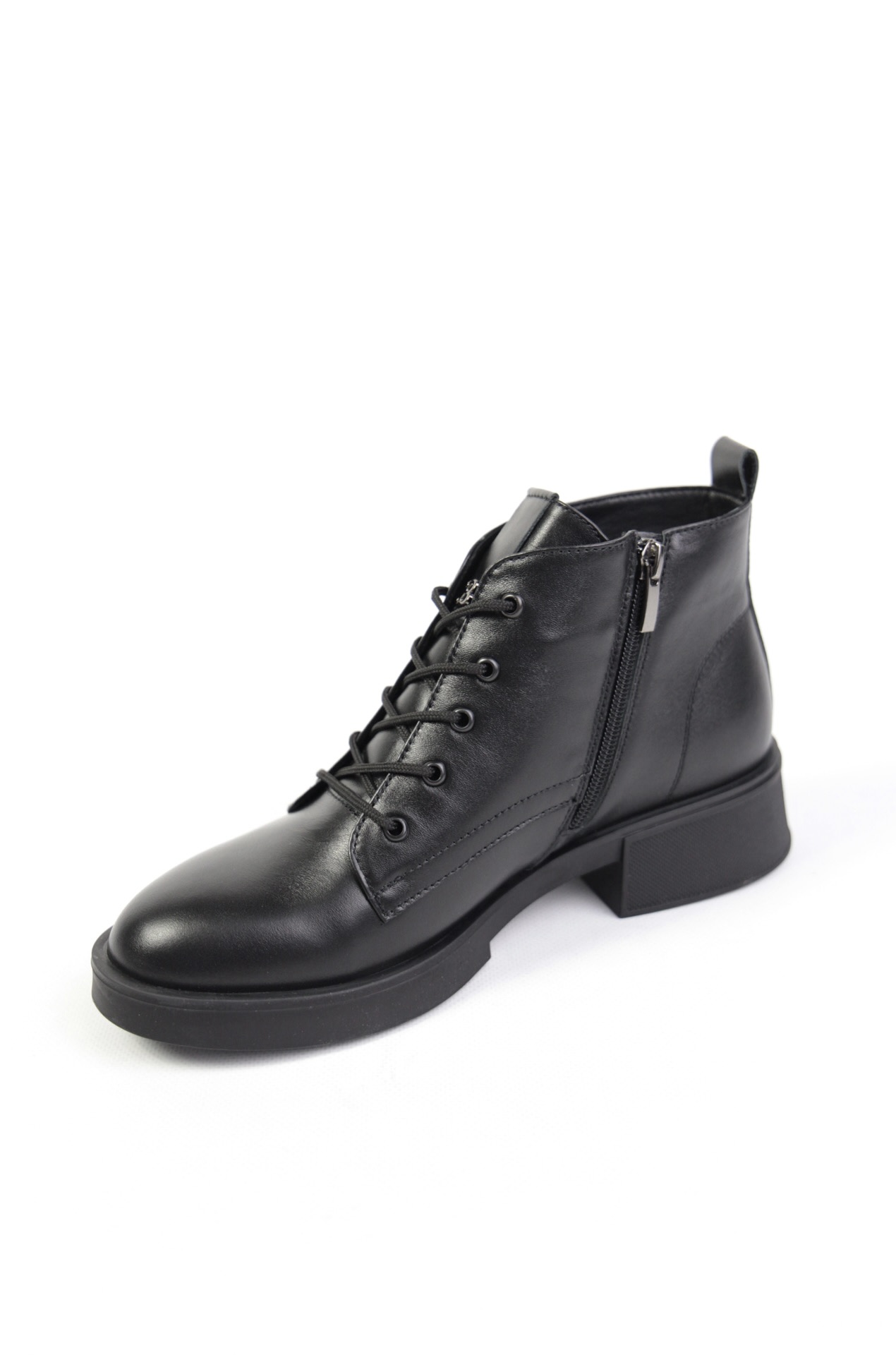 картинка Ботинки кожаные Benito от магазина Pratik