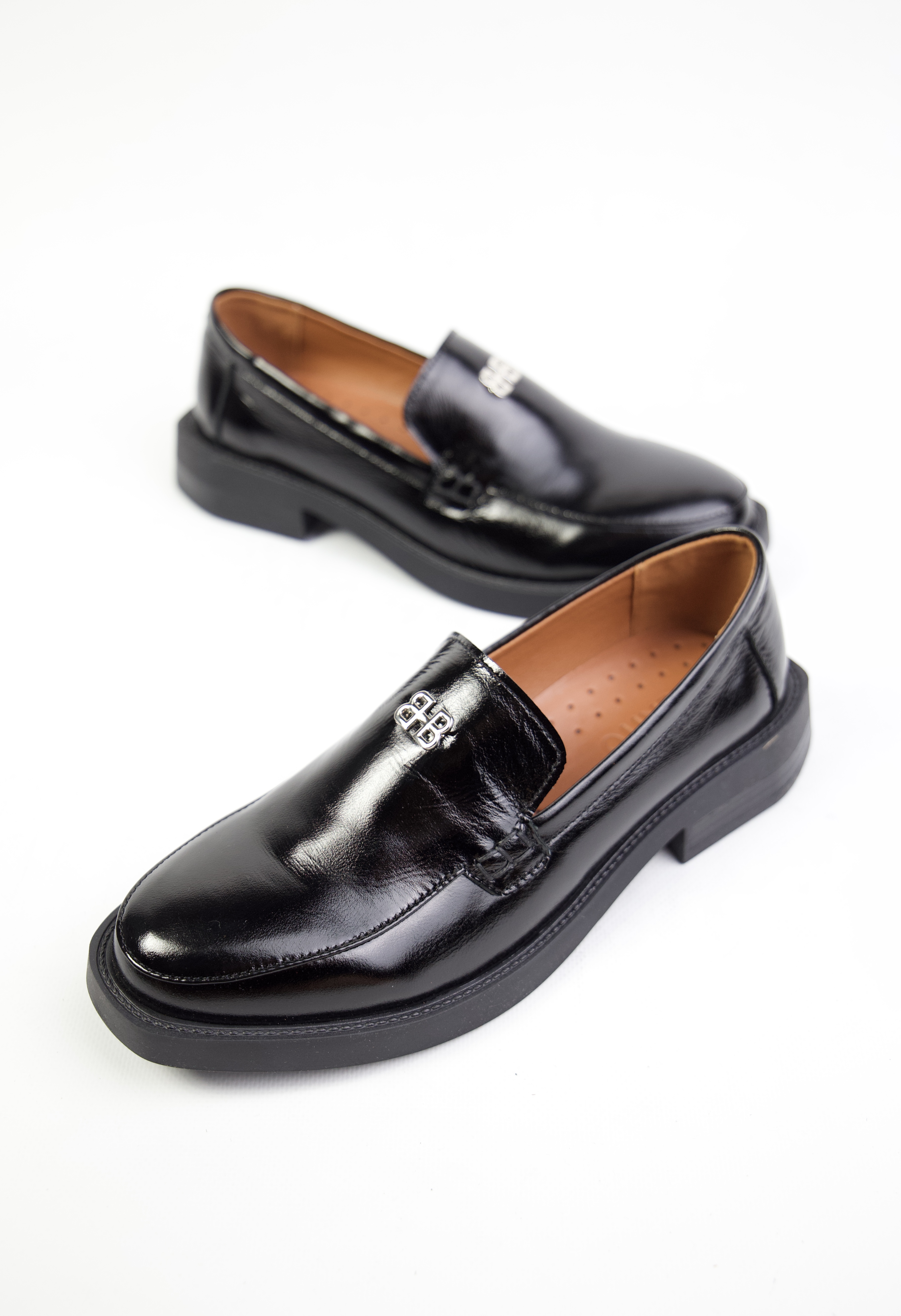 картинка Лоферы кожаные Benito от магазина Pratik