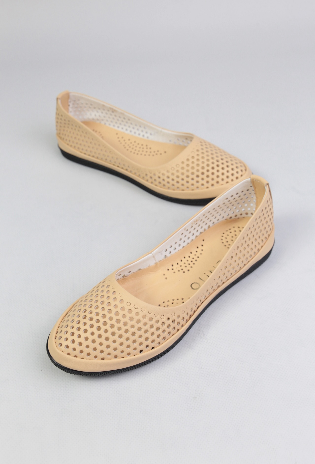 картинка Балетки кожаные Benito от магазина Pratik