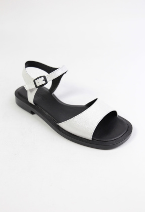 Сандалии кожаные Benito BE0675 new- фото 1 - интернет-магазин обуви Pratik