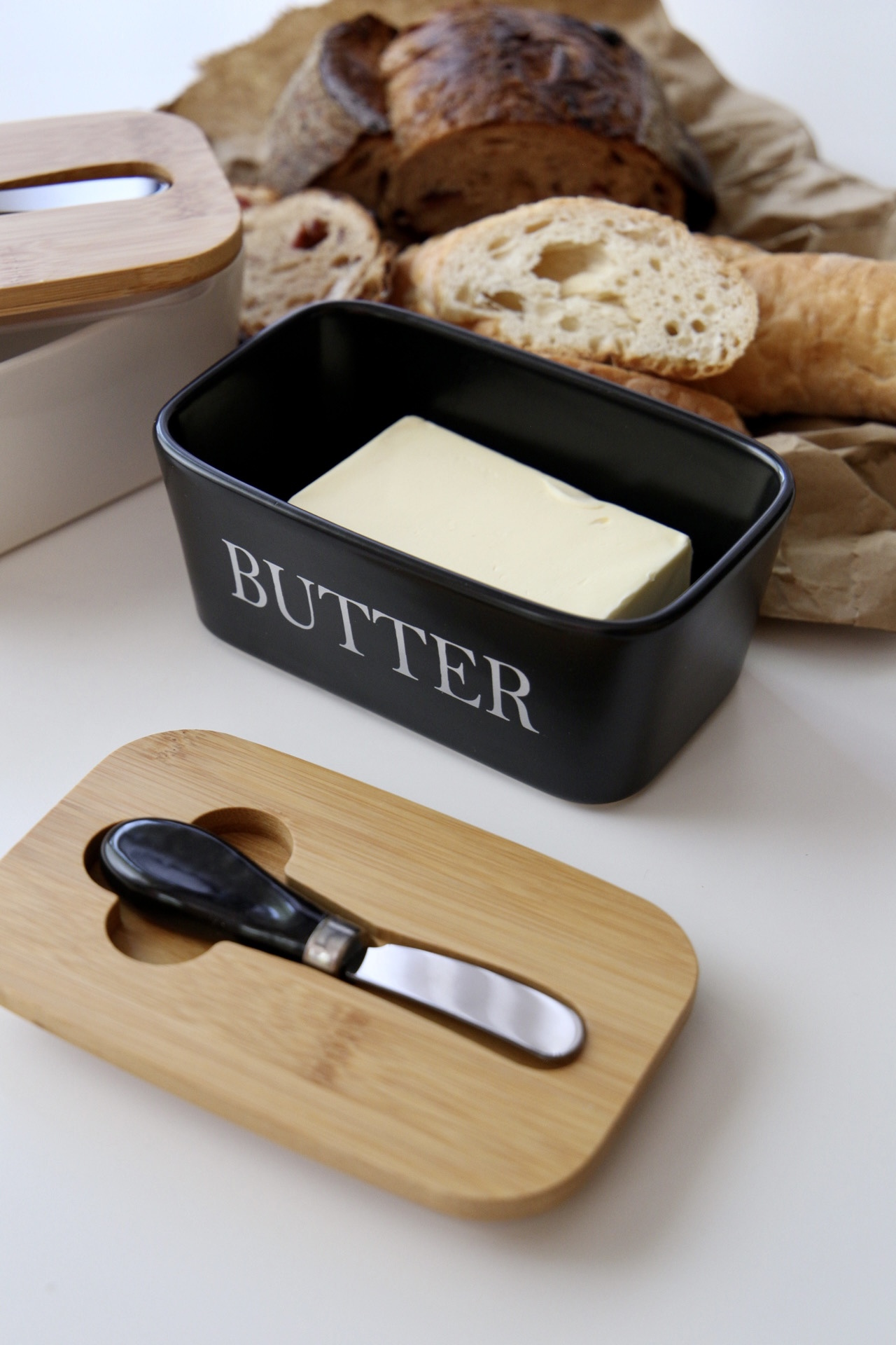 картинка Масленка керамическая Butter от магазина Pratik