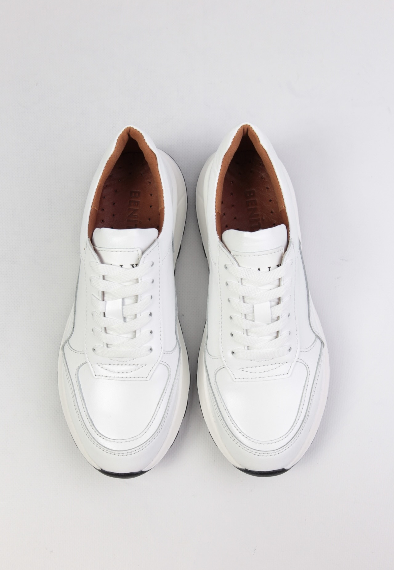 картинка Кроссовки кожаные Benito от магазина Pratik